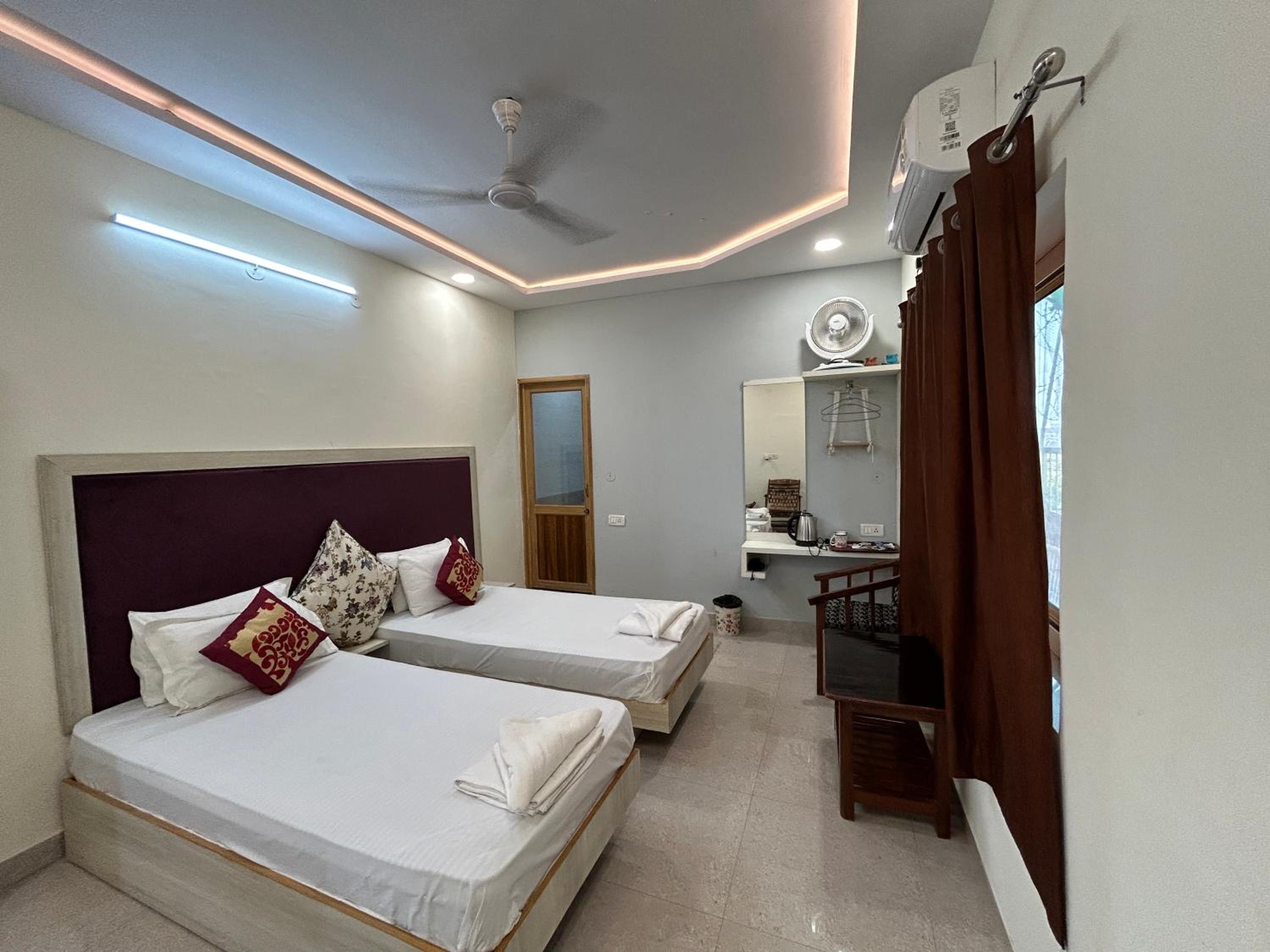 Deluxe Double Room with Balcony