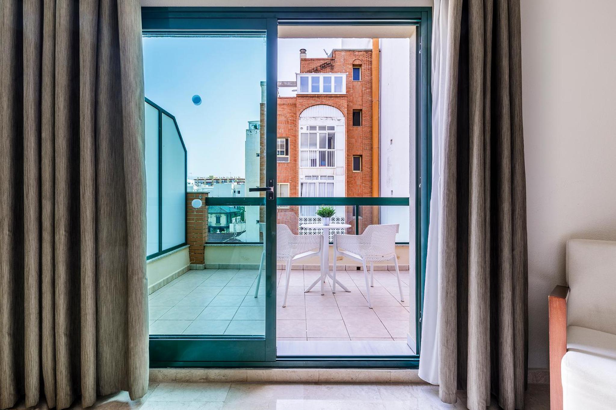 Triple Room (3 Adults) - Photo 4