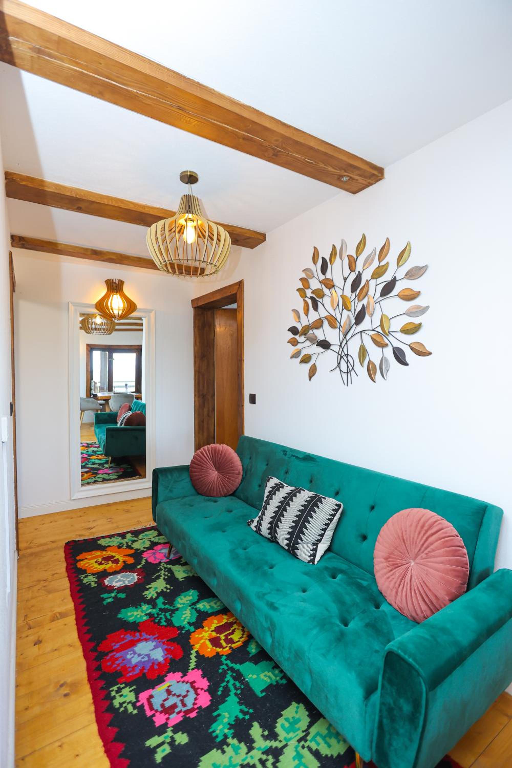 Apartment with Mountain View photo 3