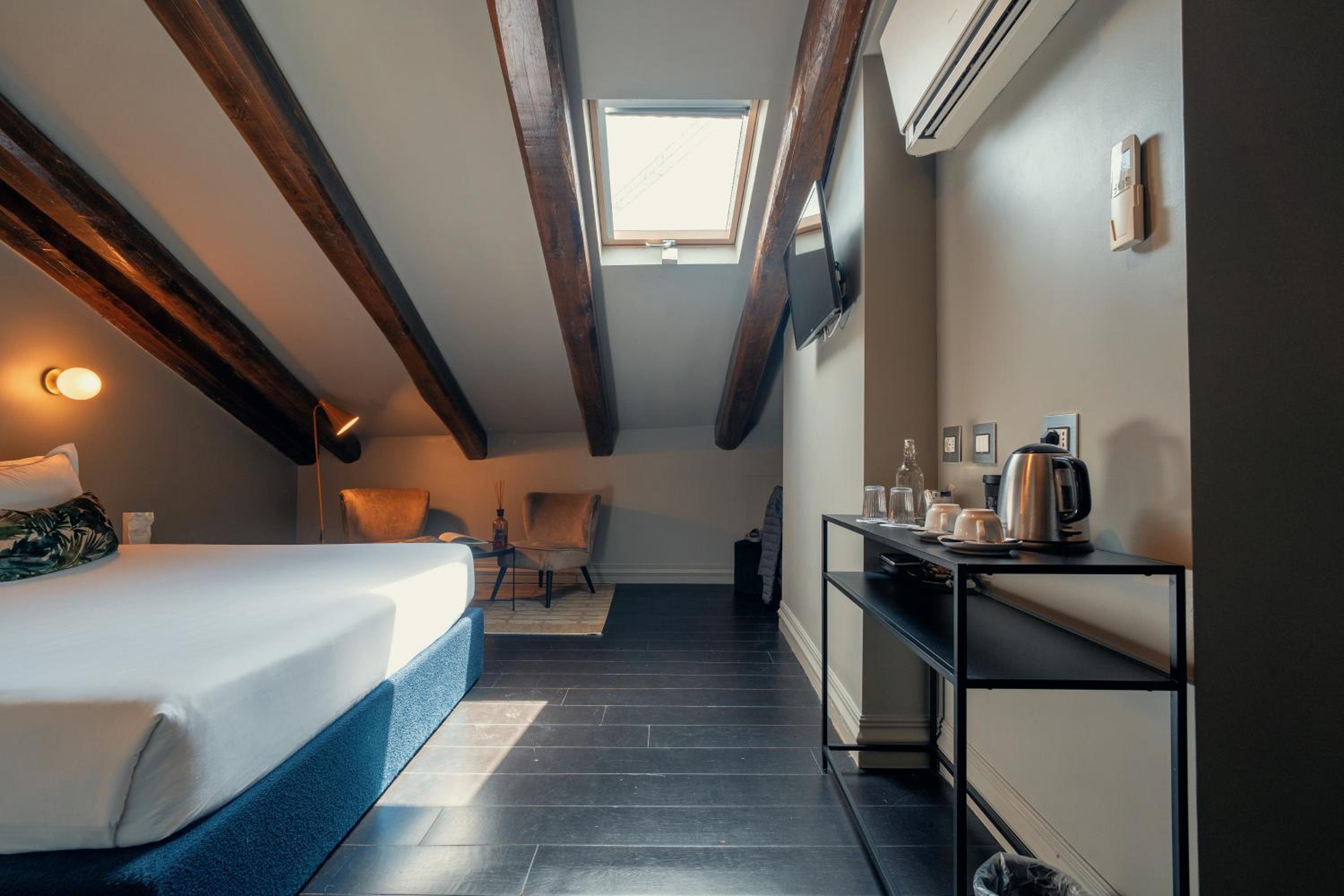 Classic Double or Twin Room photo 3