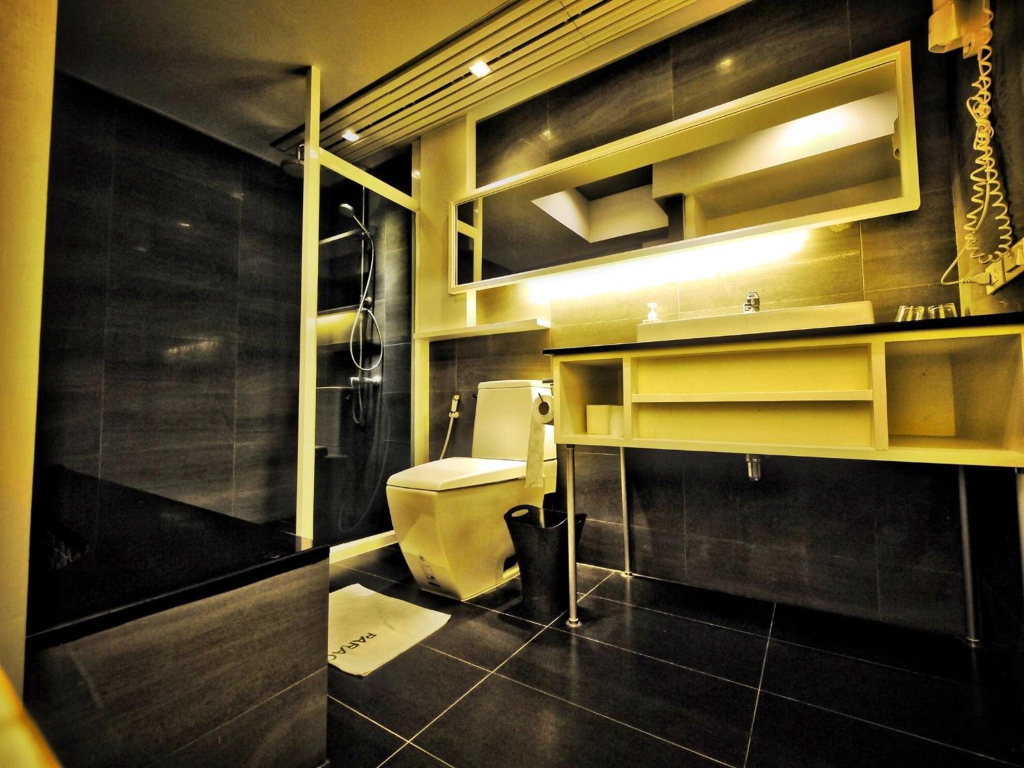Family Room - Photo 4