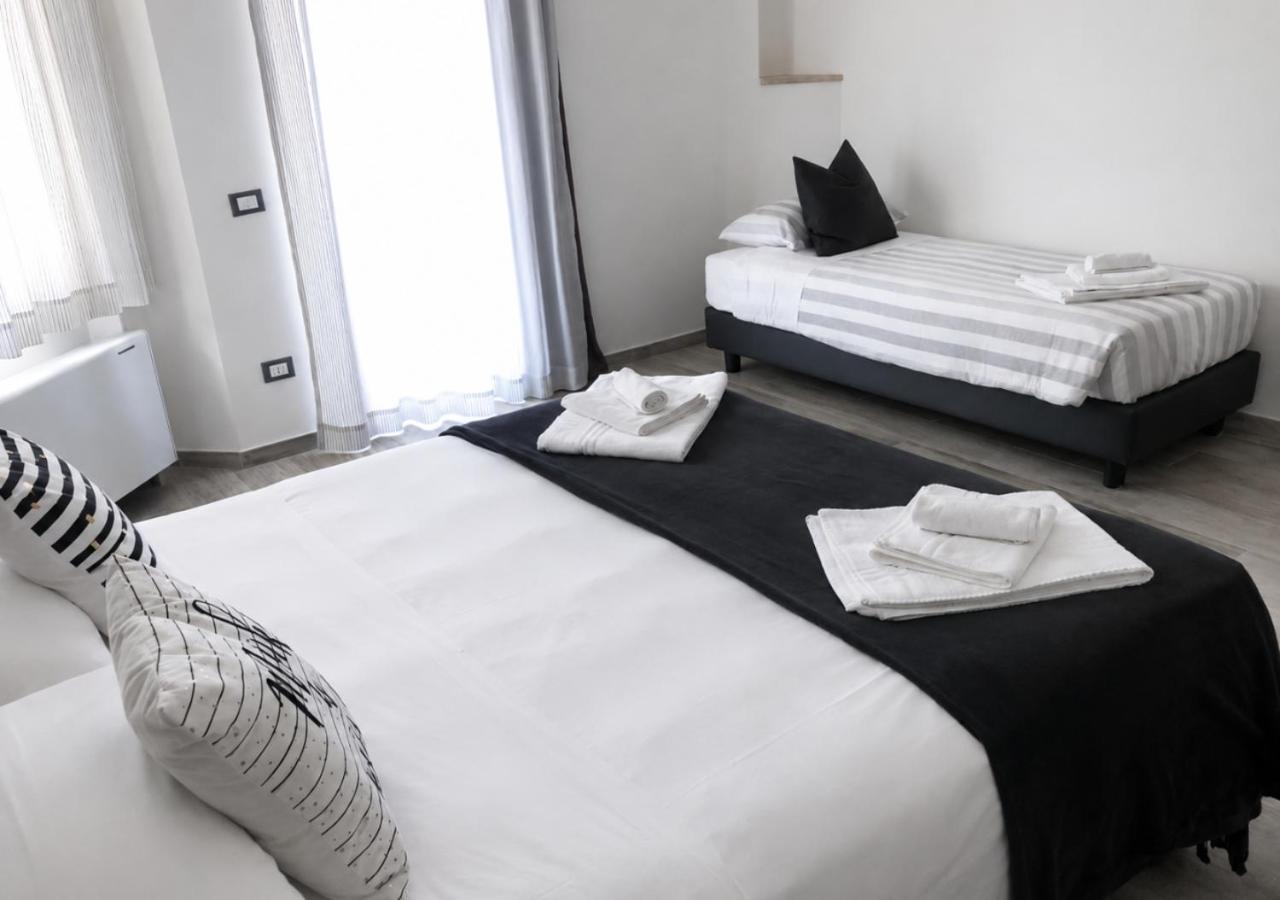 Superior Triple Room photo 2