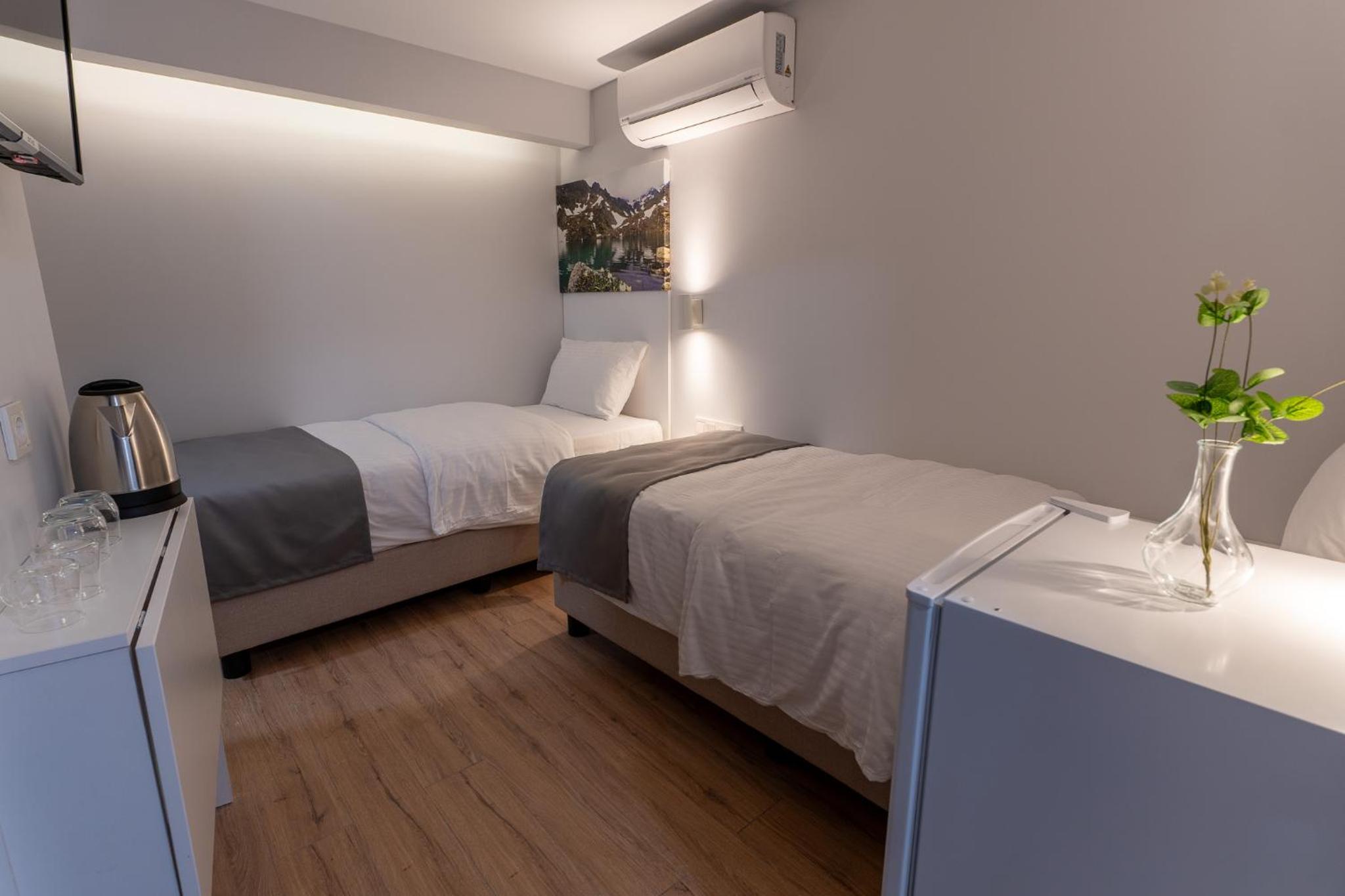 Economy Double or Twin Room - Photo 2