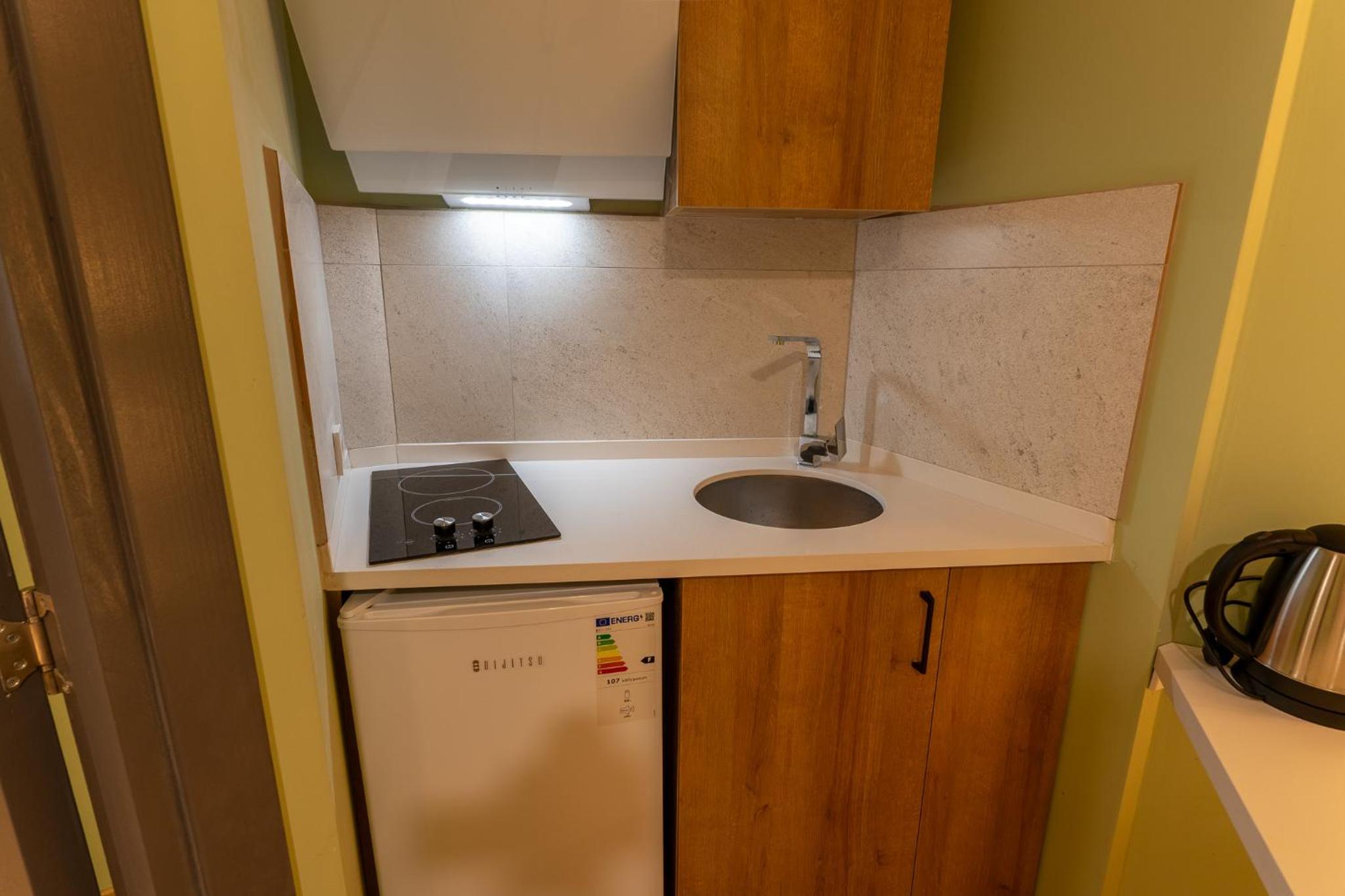 Standard Quadruple Room - Photo 4