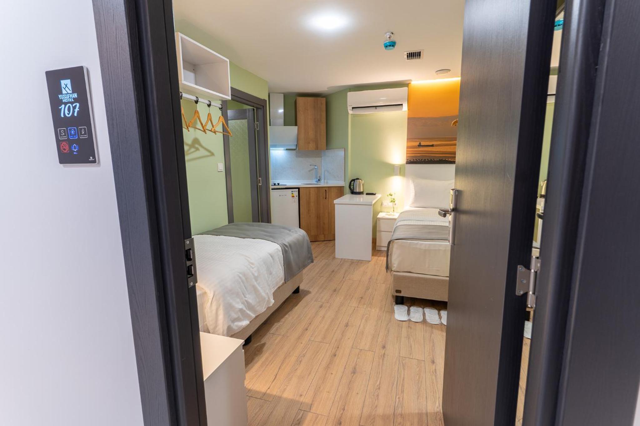 Standard Quadruple Room - Photo 3