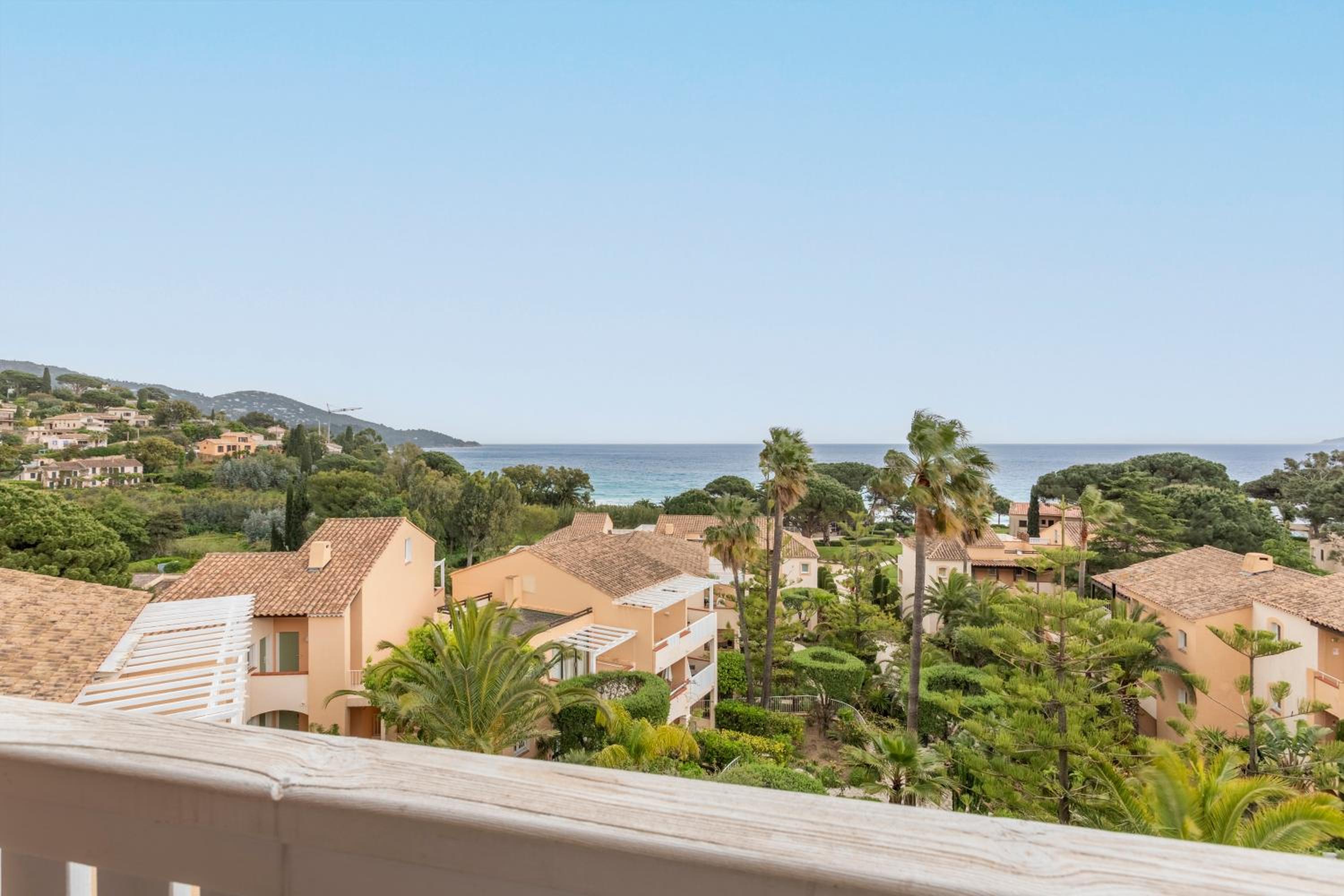 One-Bedroom Apartment with Air conditioning and Terrasse or Balcony - Sea View (4 people) - South Side - Photo 2