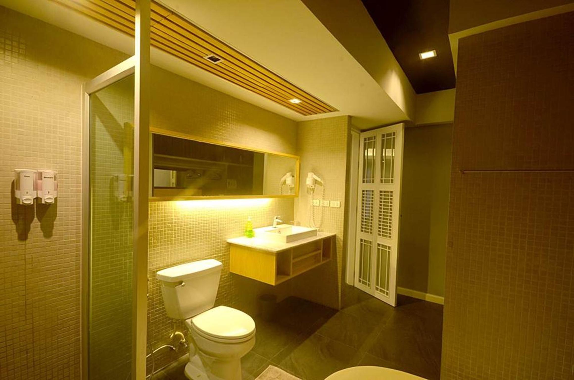 Family Room - Photo 7