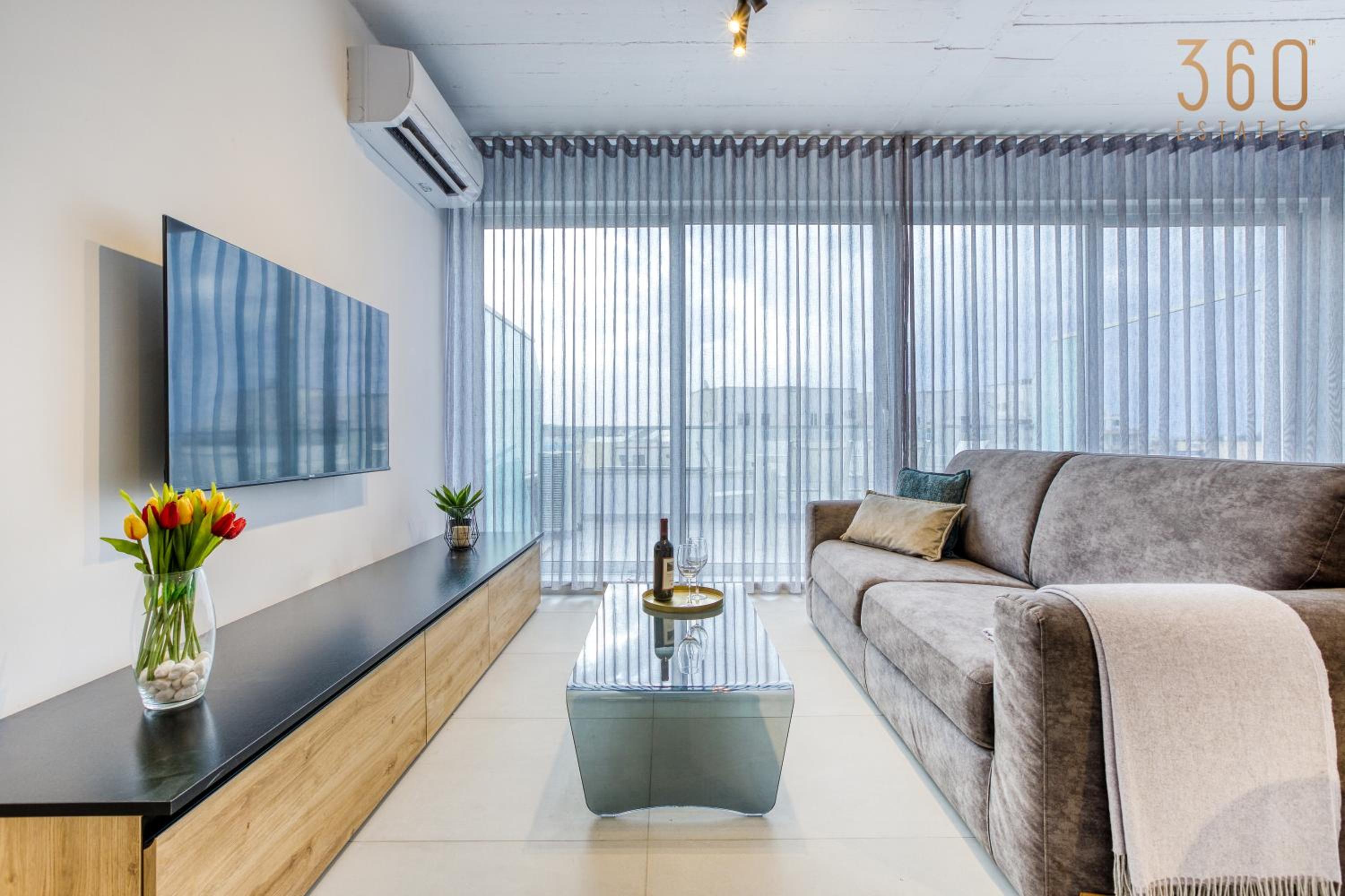 Apartment with Terrace