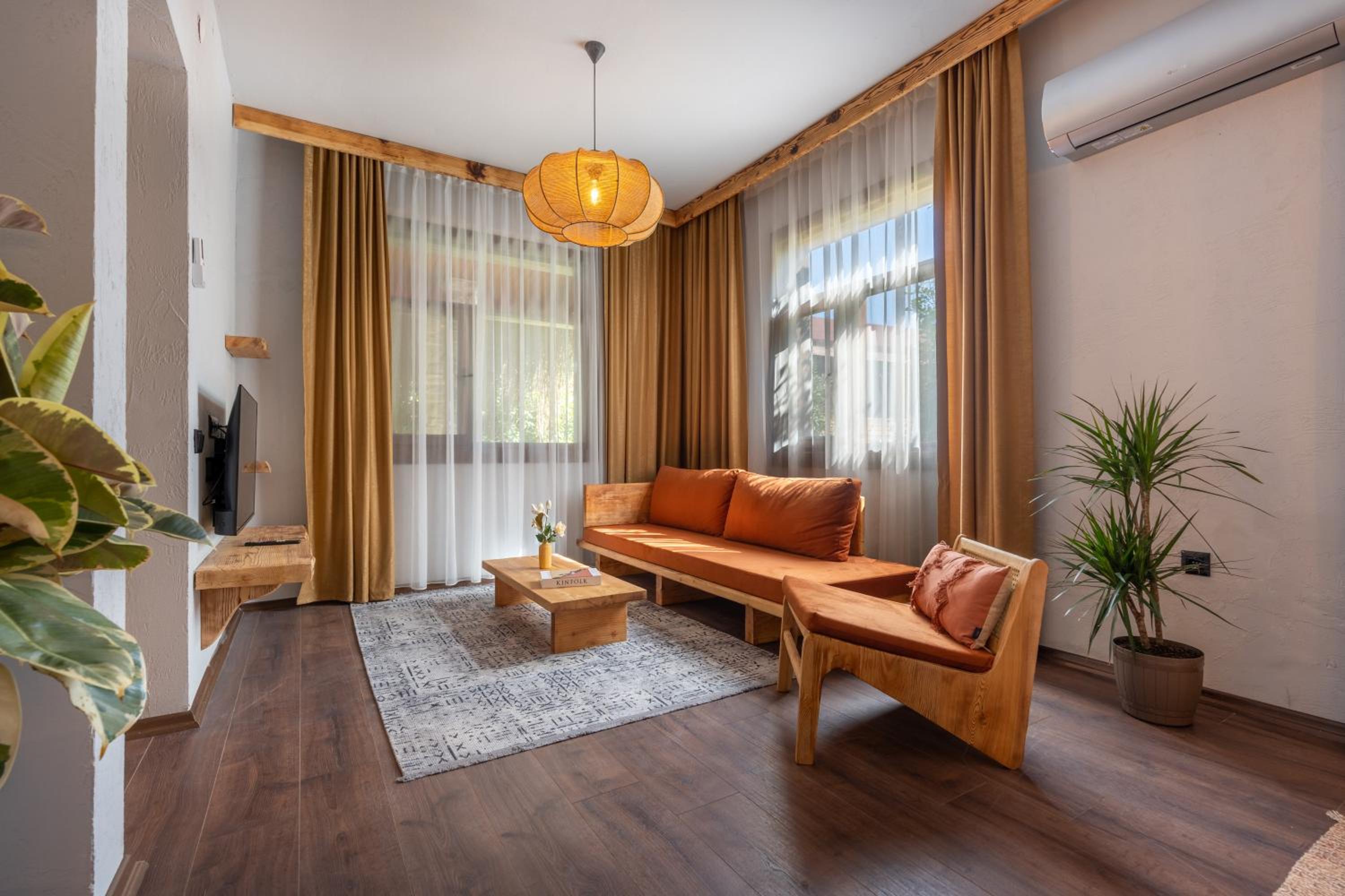 One-Bedroom Villa