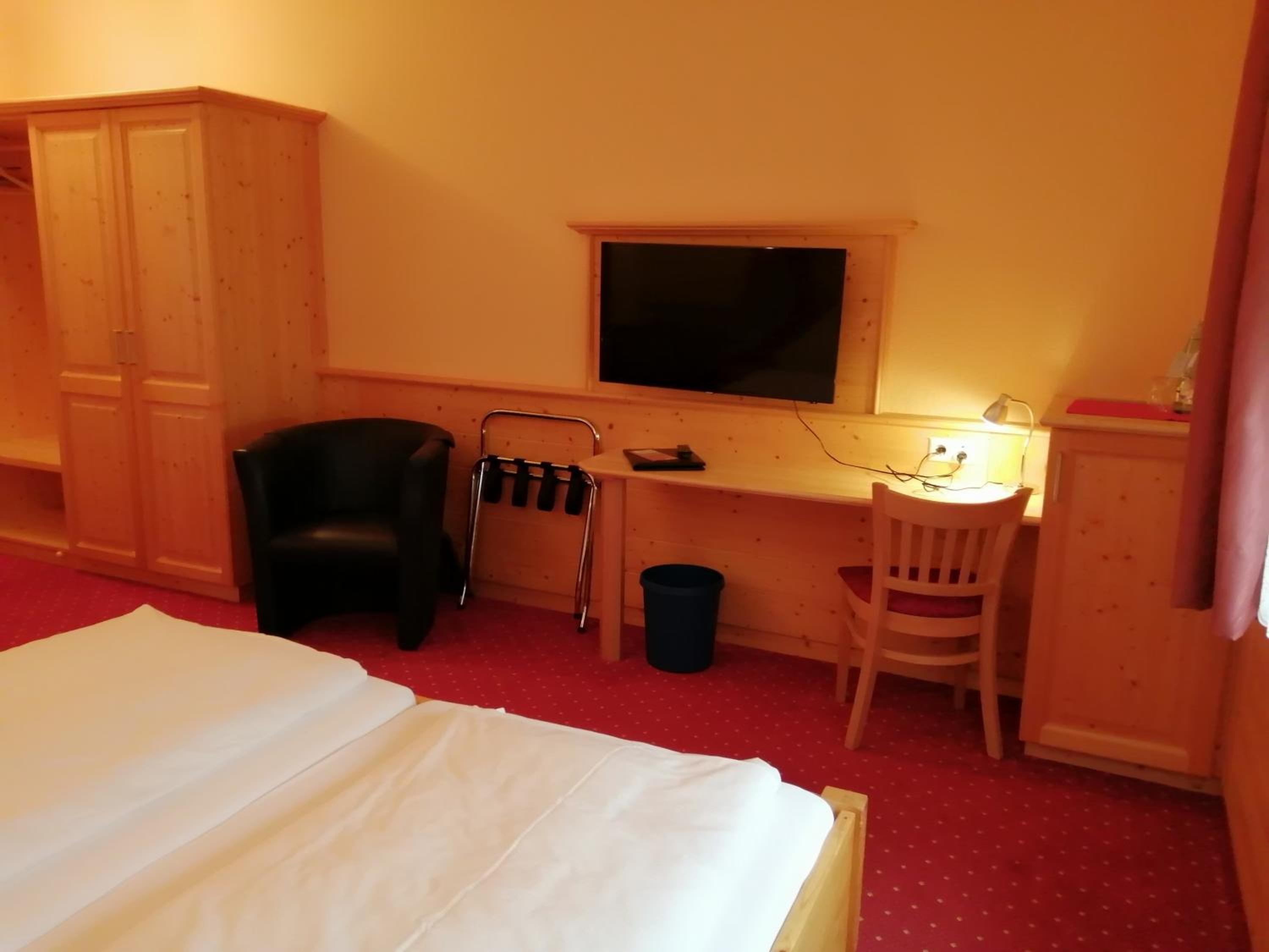 Double Room - Photo 3