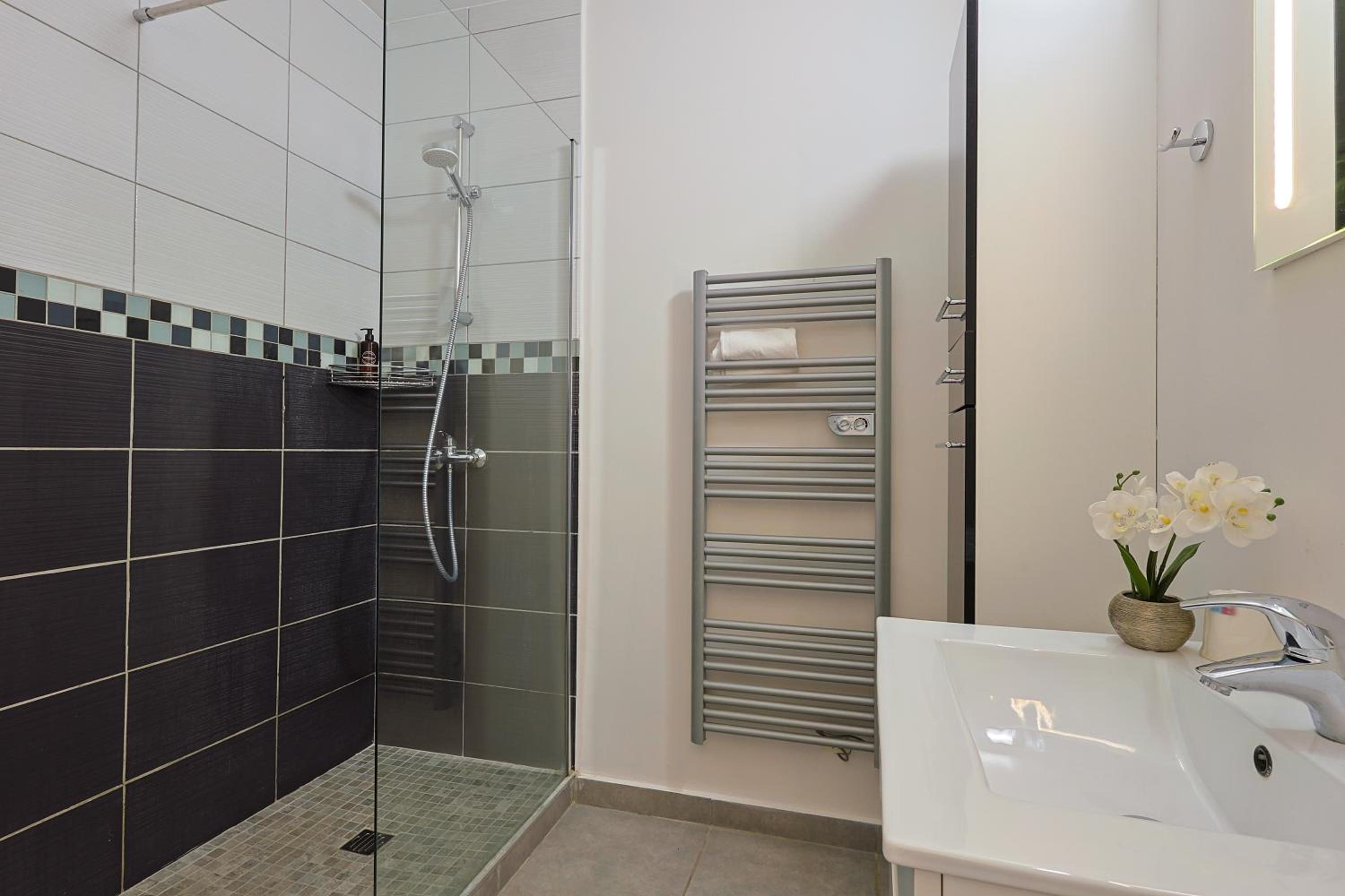 Triple Room with Pool View photo 2