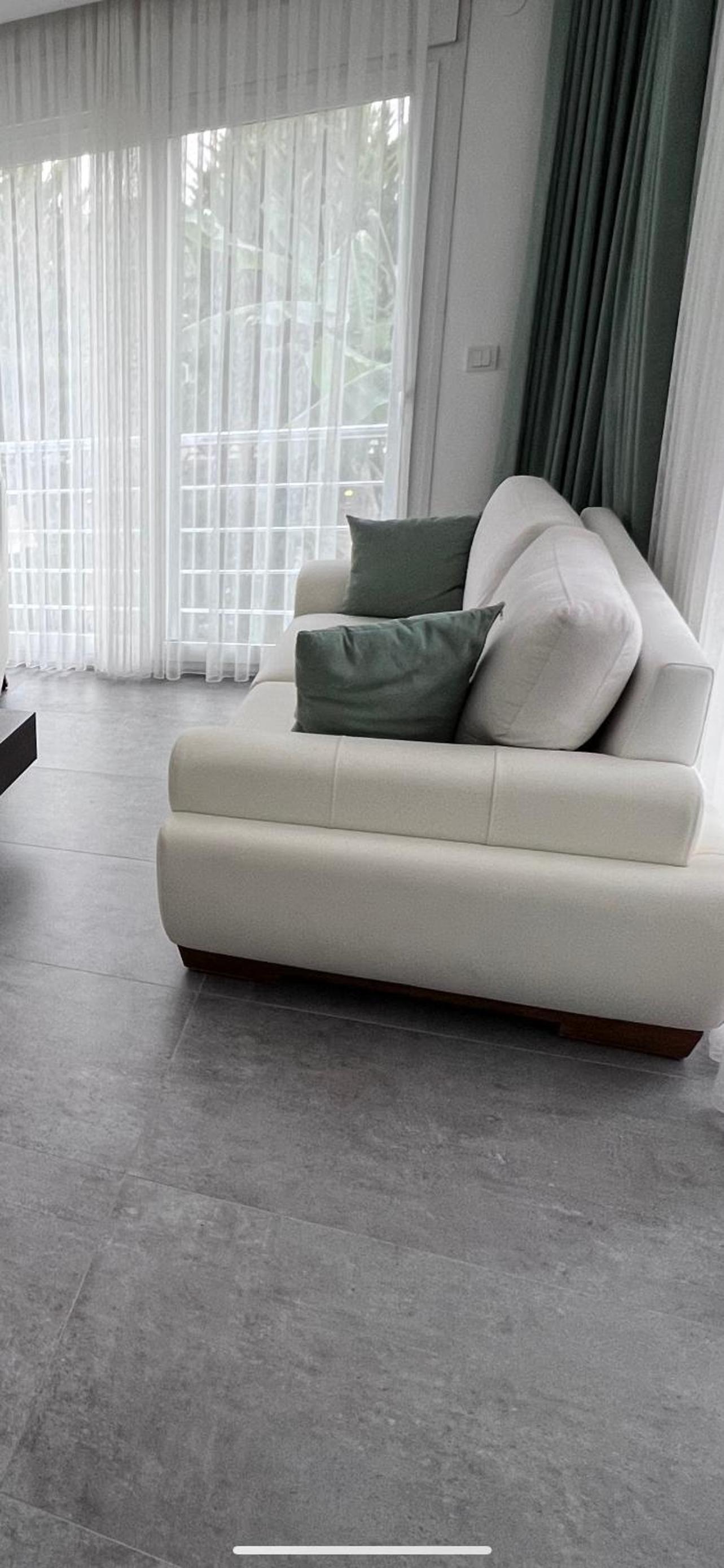 Family Room photo 2