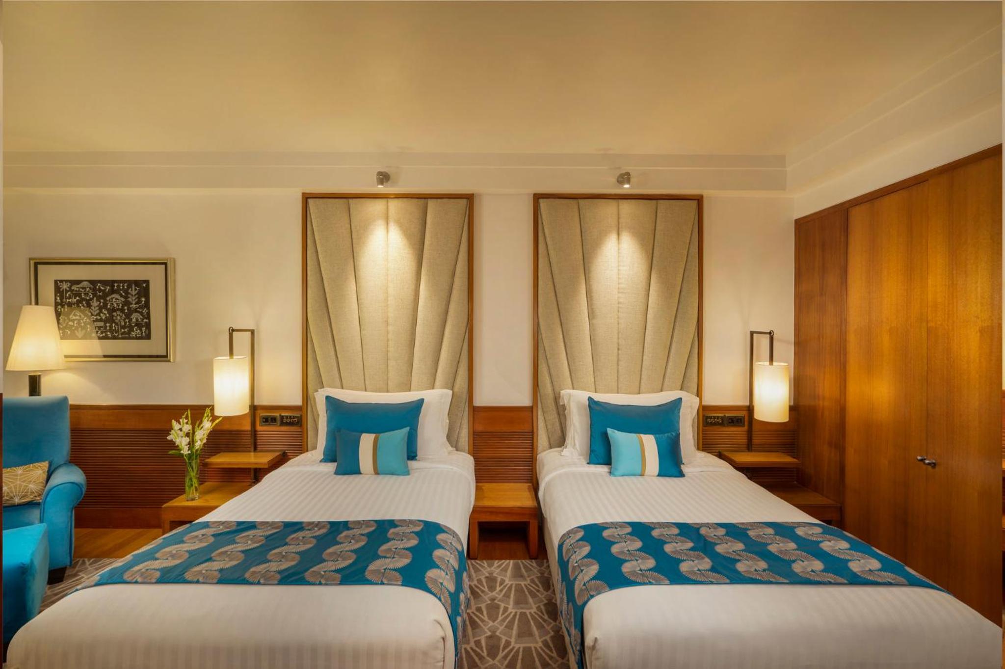Premium Twin Room with Sea View - Photo 8