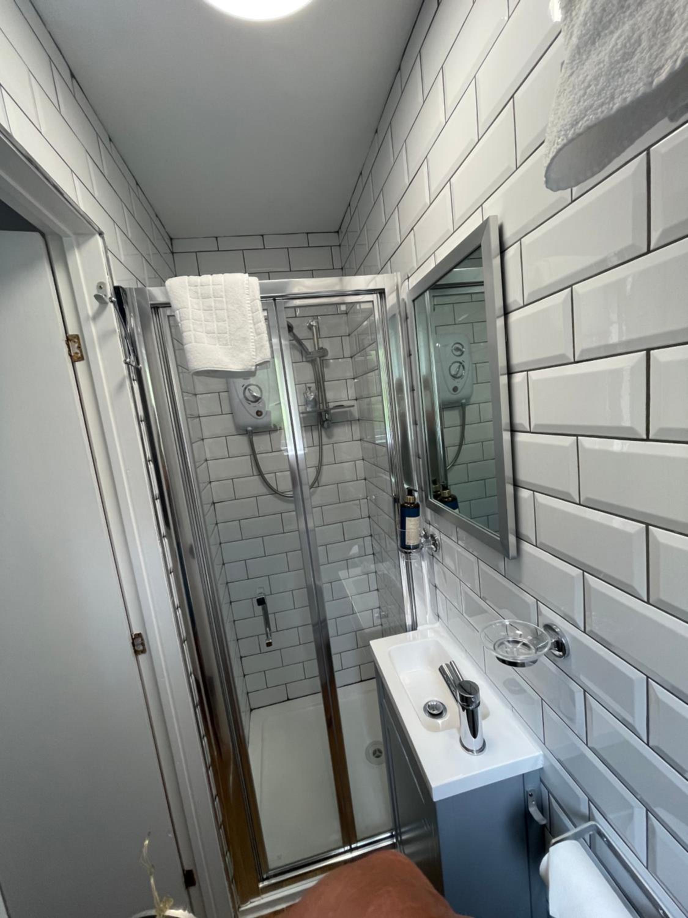 Double Room with Private Bathroom photo 2