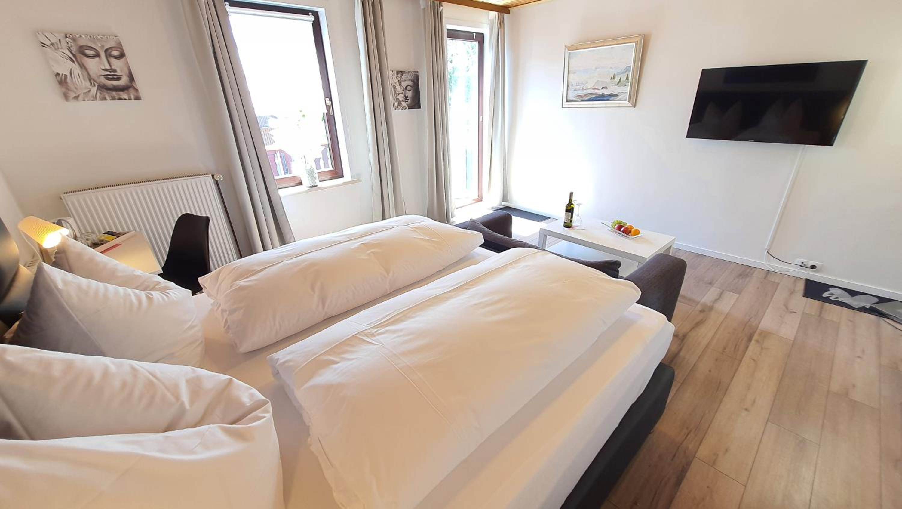 Queen Room with Balcony