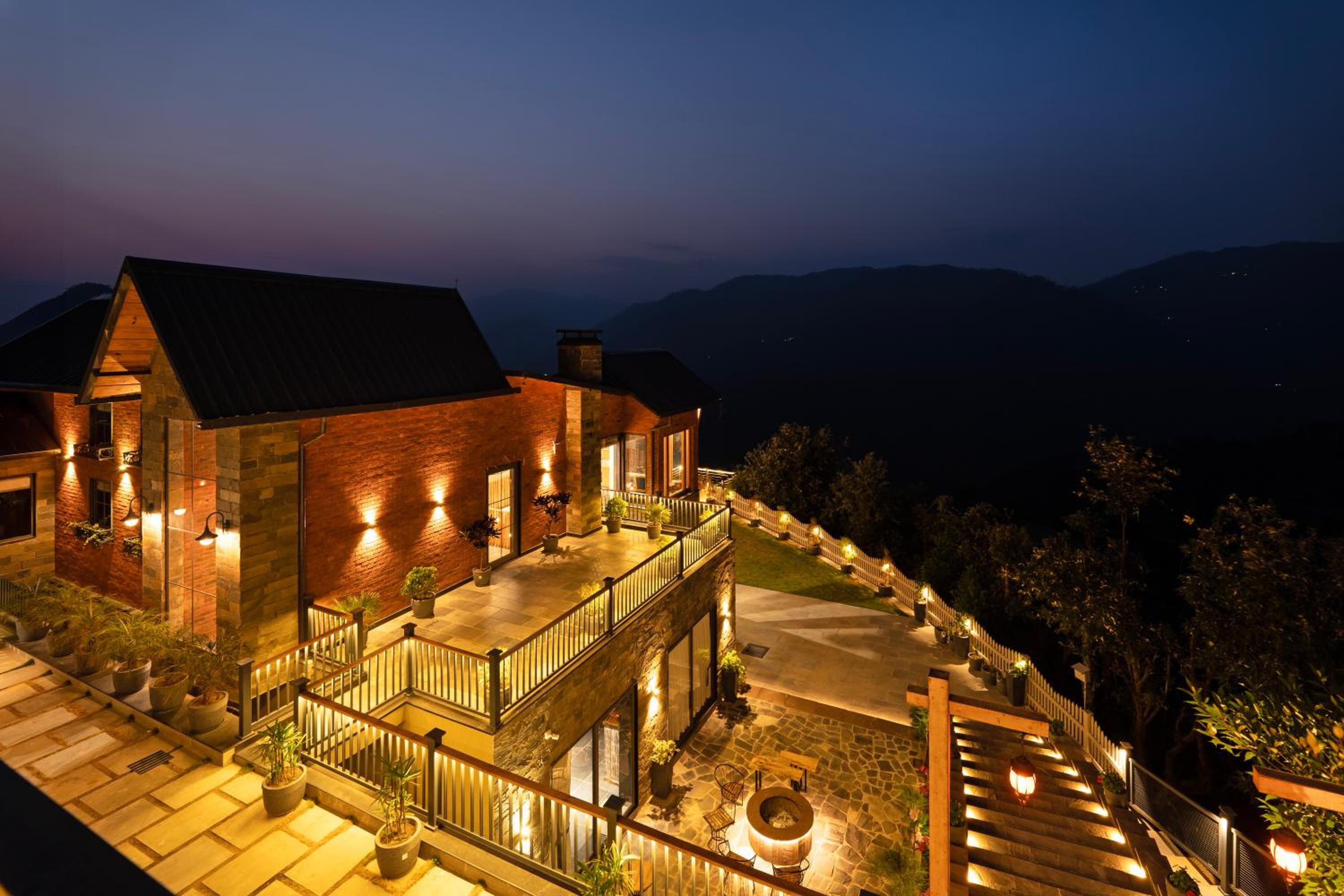 Villa photo 3
