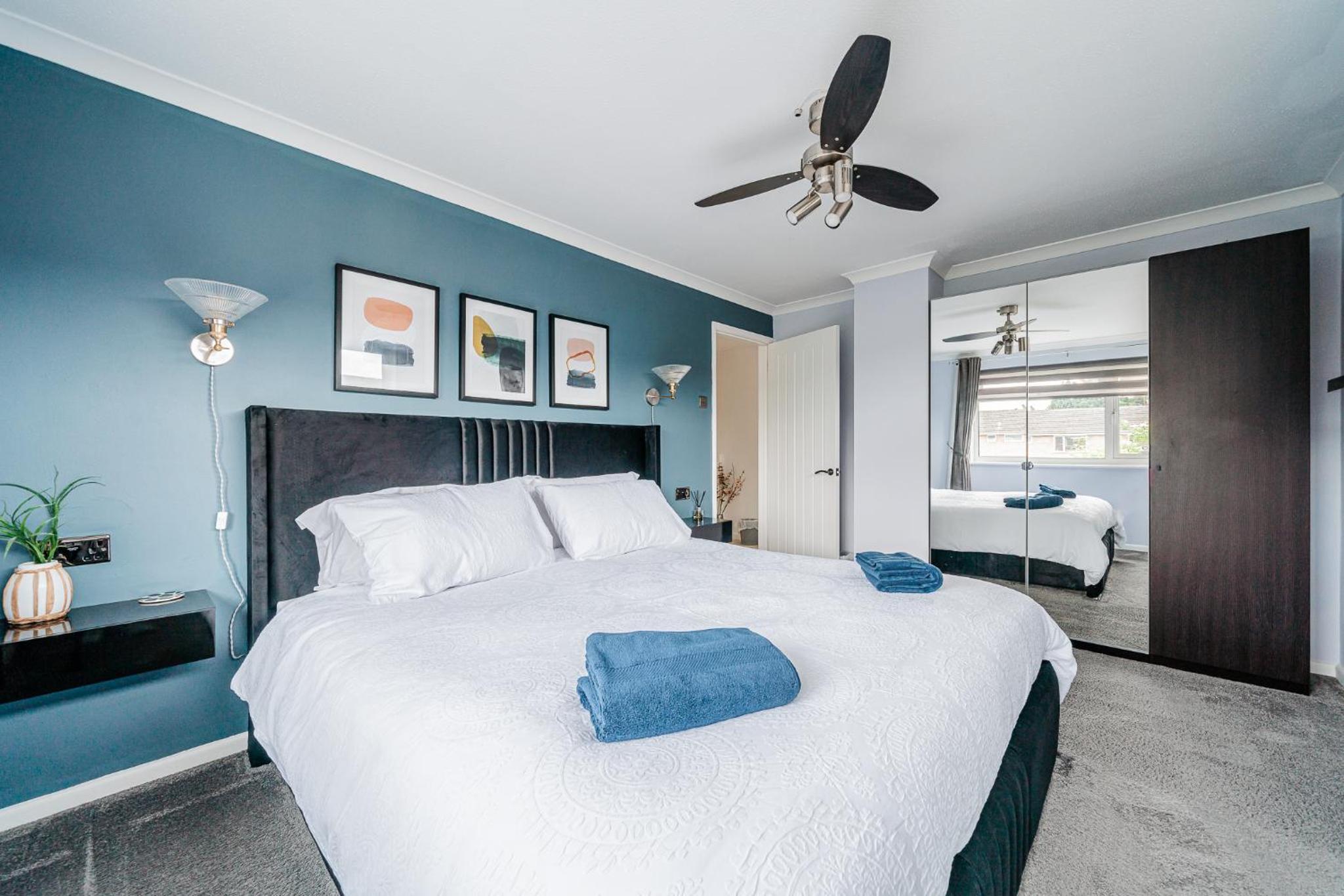 Three-Bedroom House photo 1