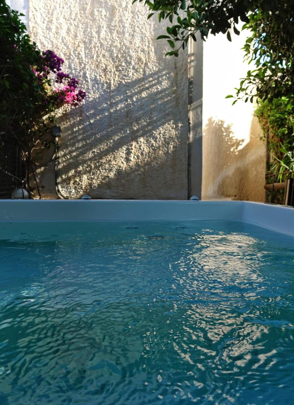 Four Bedroom Villa with Private Hot Tub - Photo 18