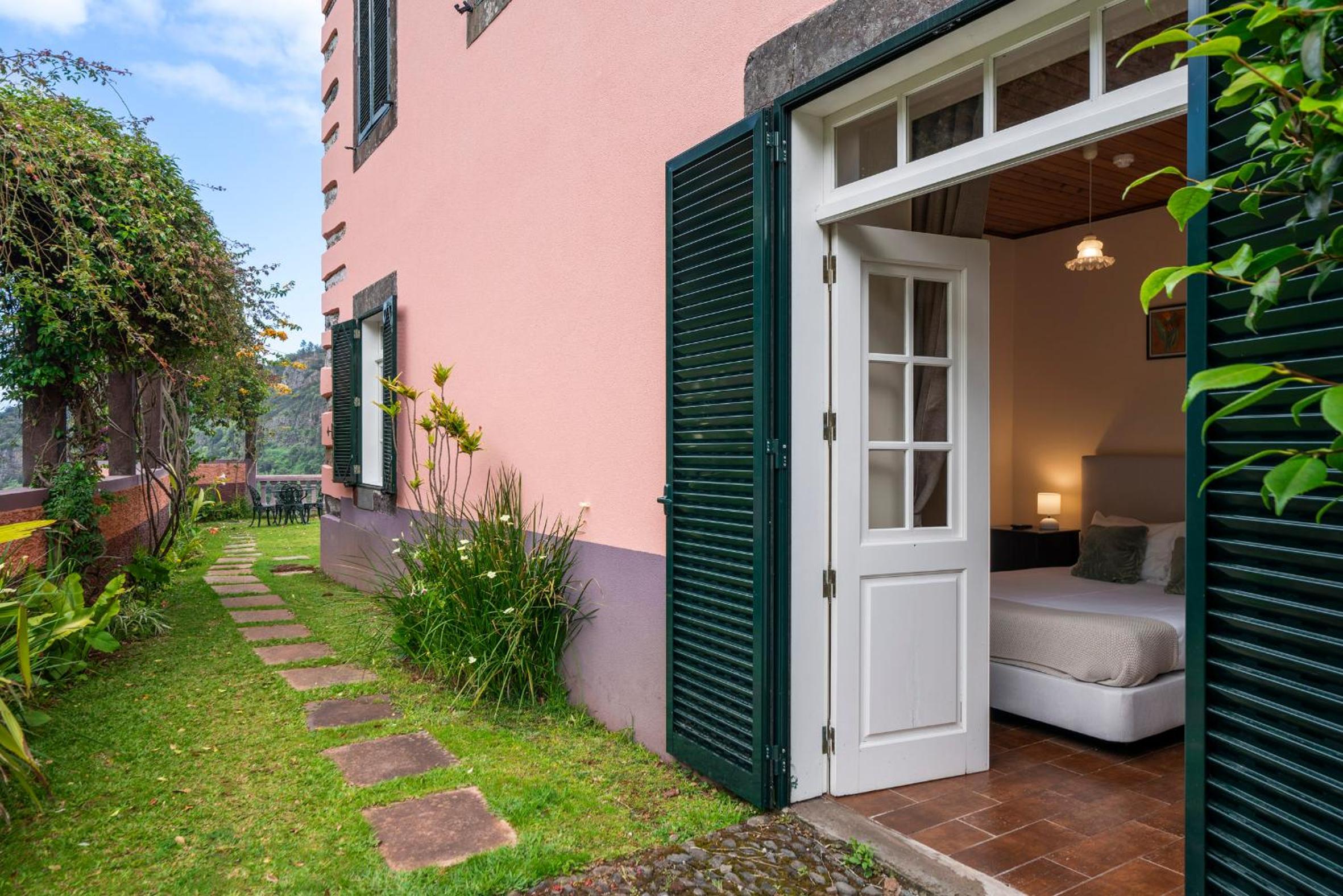 Queen Room With Garden View photo 1