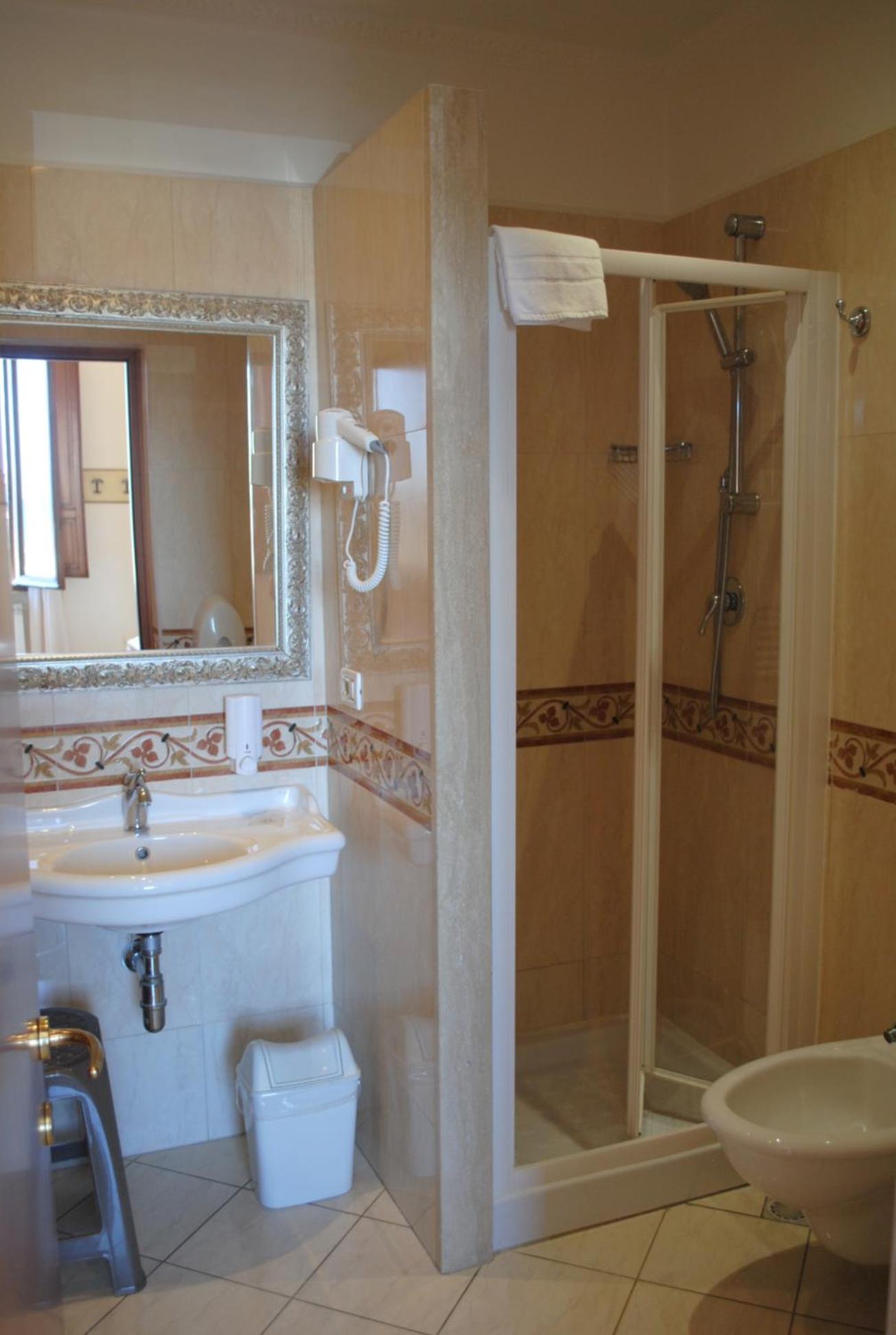 Double Room with Balcony and Sea View photo 2