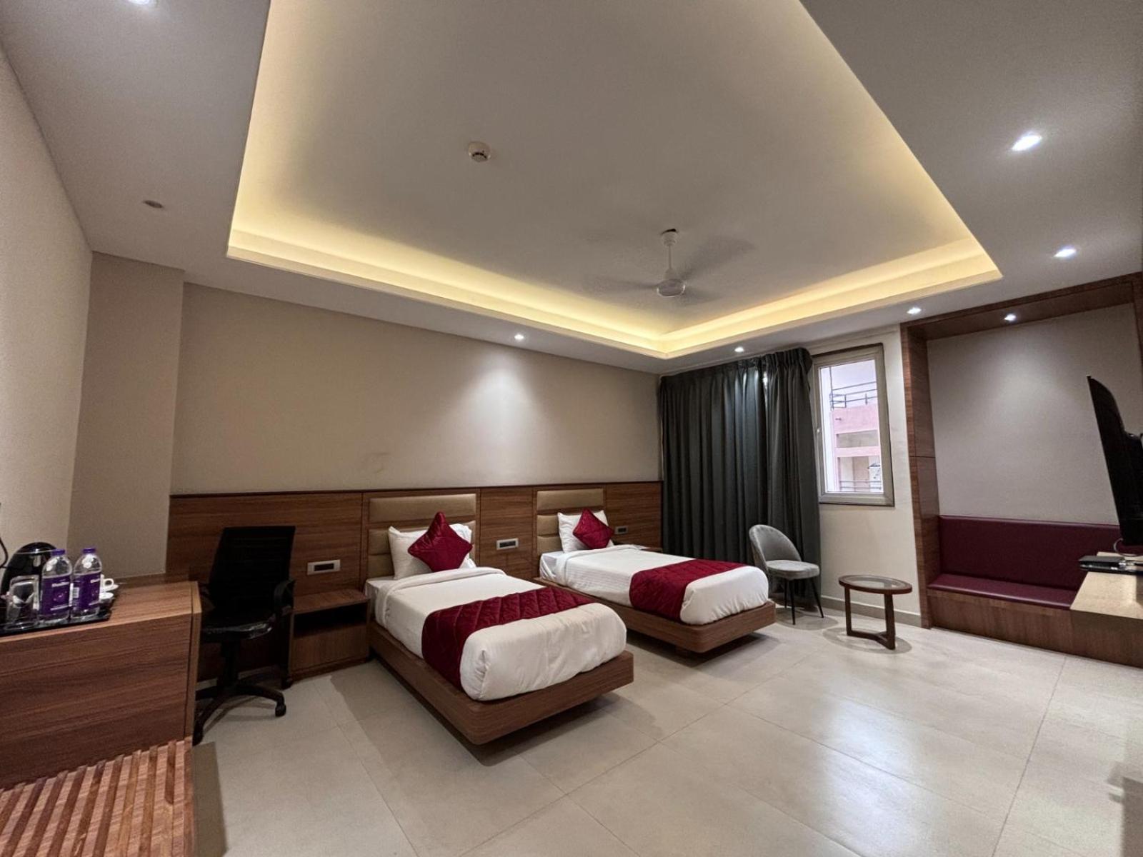 Deluxe Double or Twin Room - Photo 3