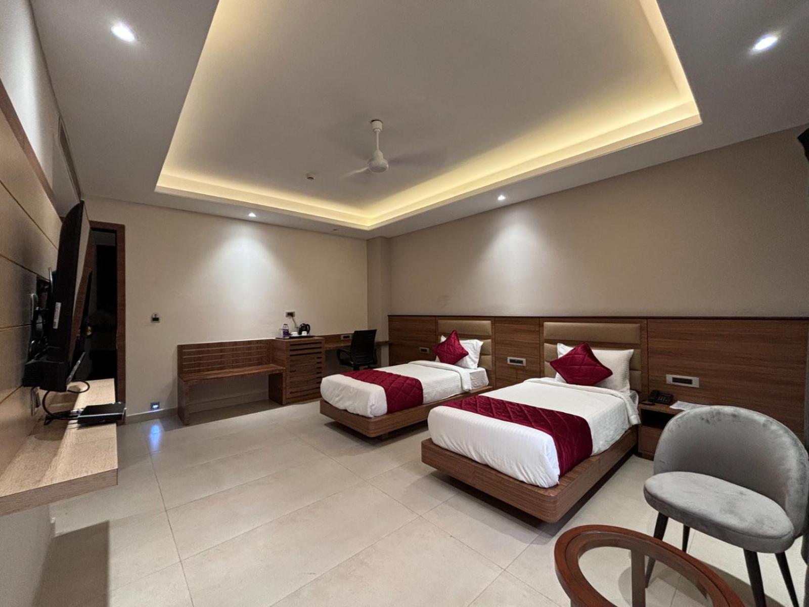 Deluxe Double or Twin Room - Photo 1