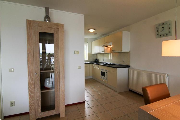 Three-Bedroom Holiday Home with Harbor View photo 3