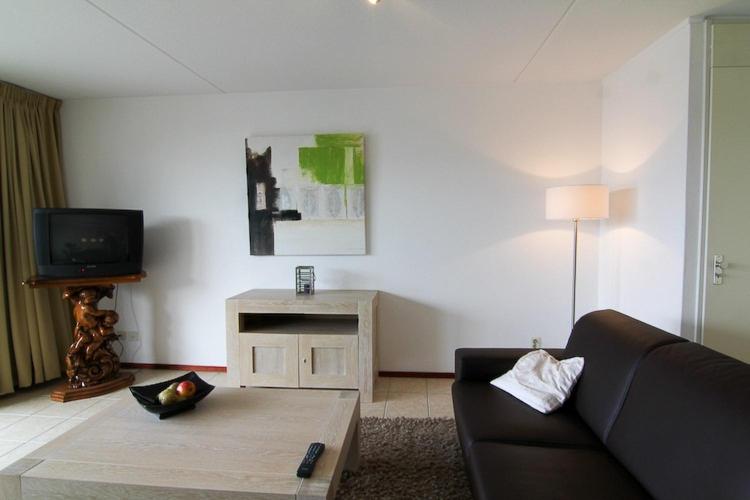Three-Bedroom Holiday Home with Harbor View photo 1