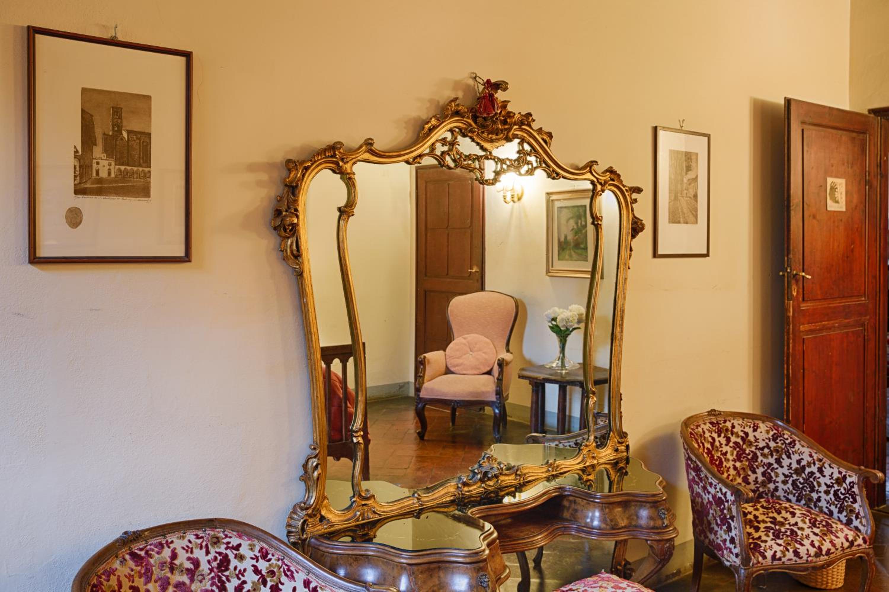 Family Room - Photo 4