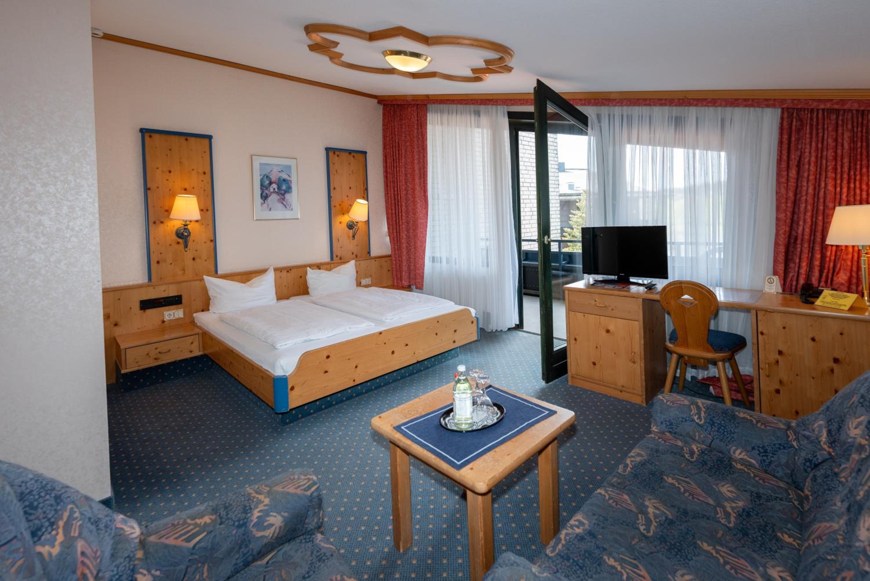 Double Room with Lake View photo 1