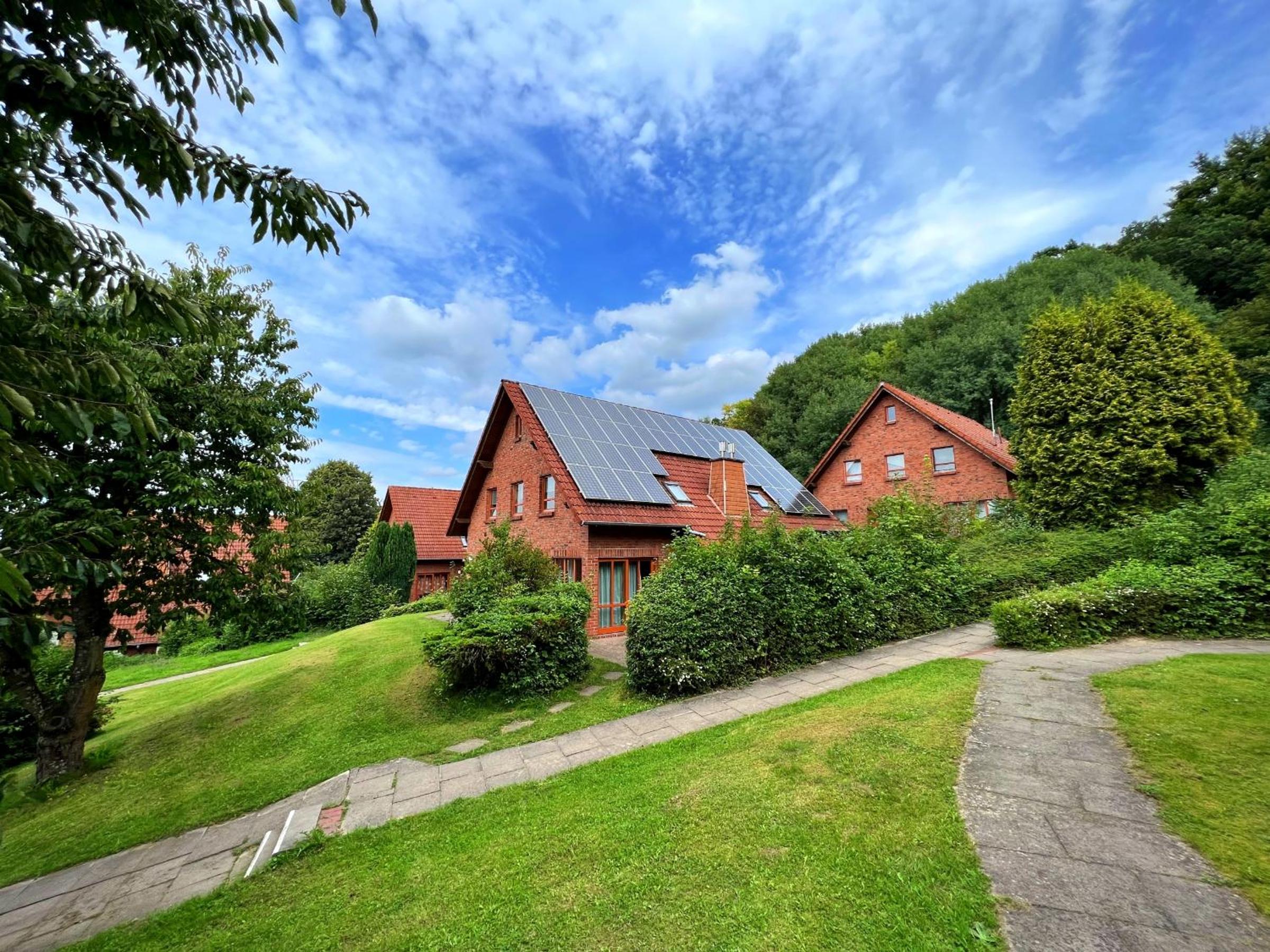 Four-Bedroom House photo 2