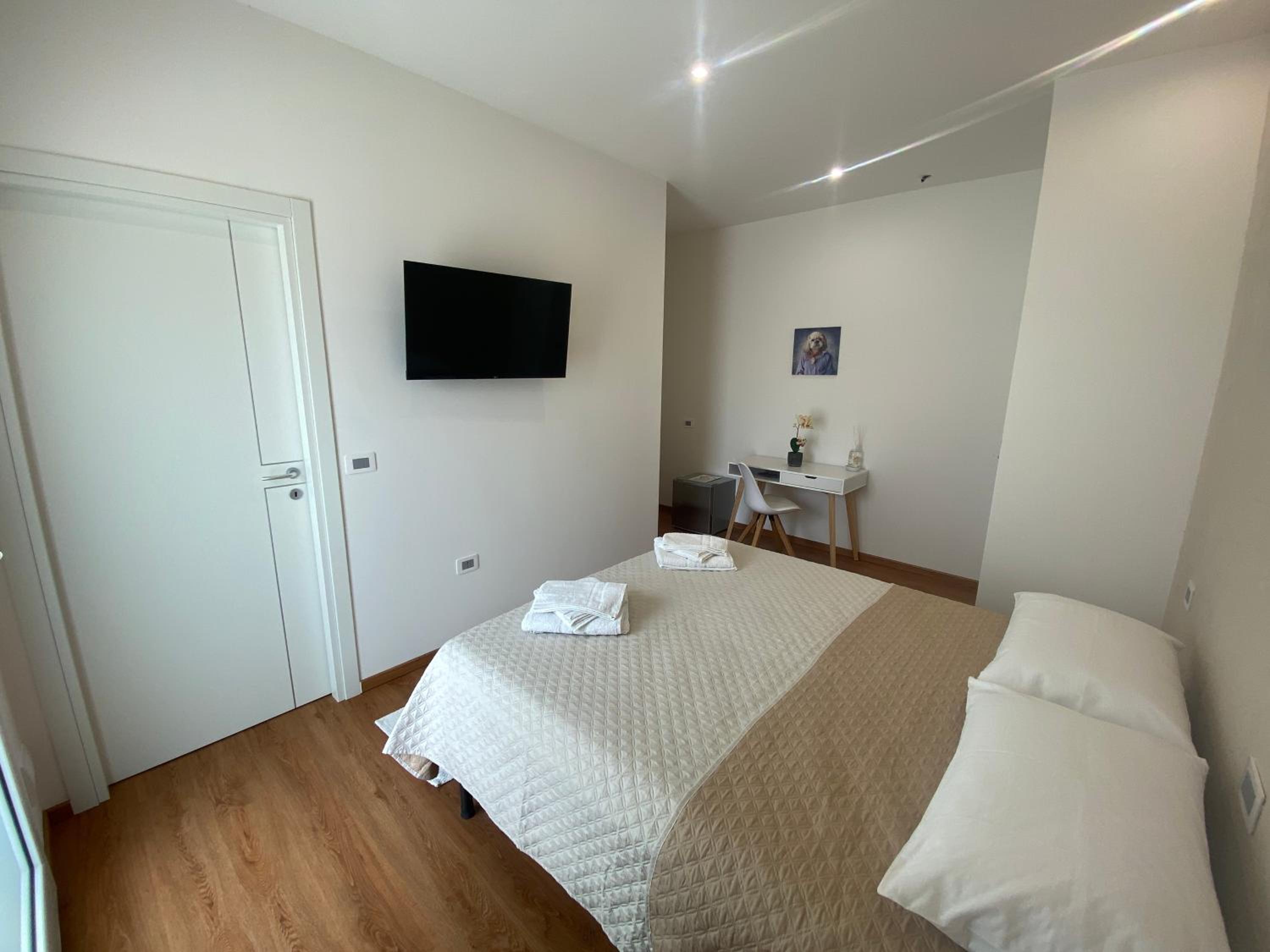 Large Double Room