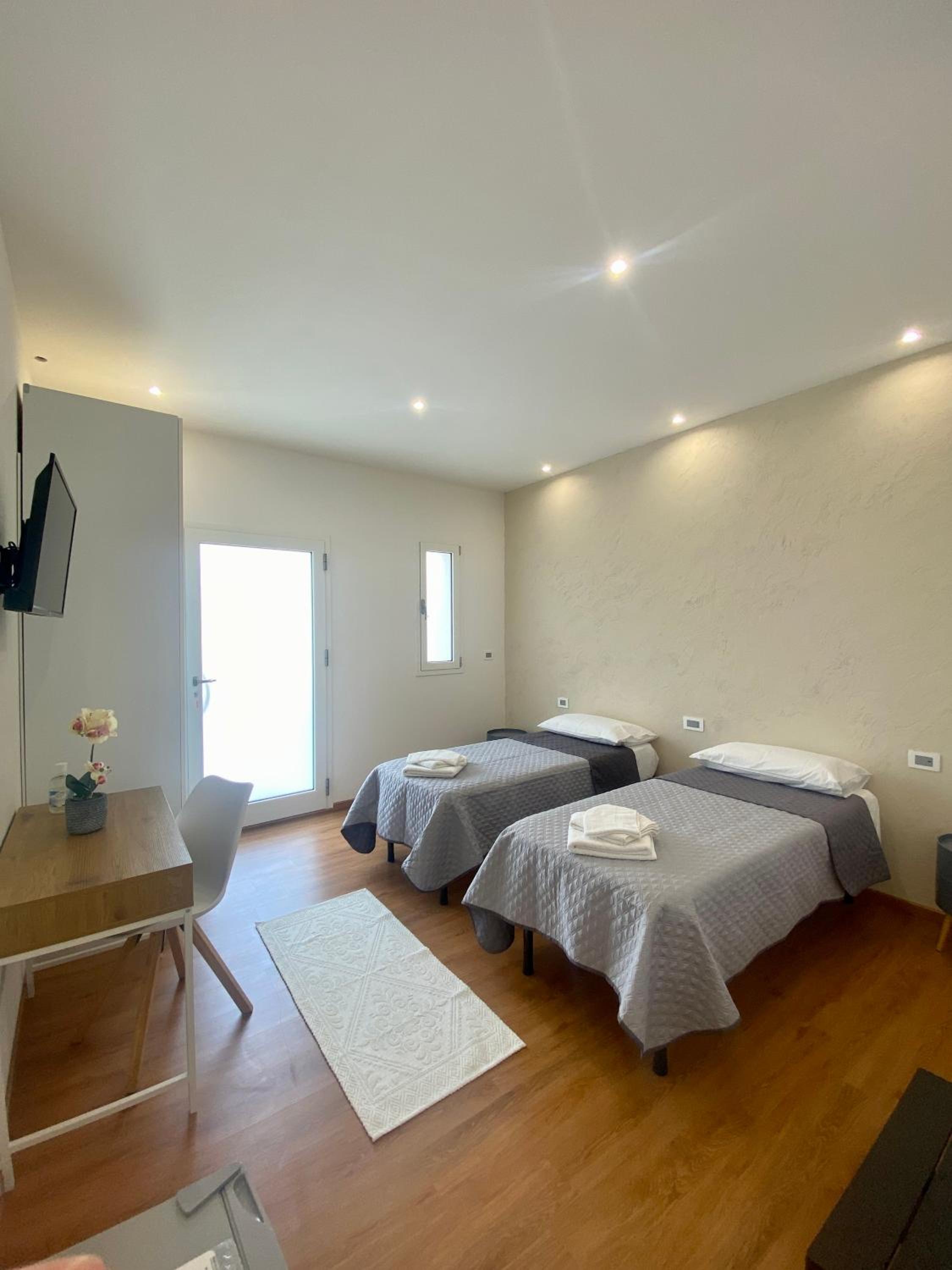 Large Double or Twin Room
