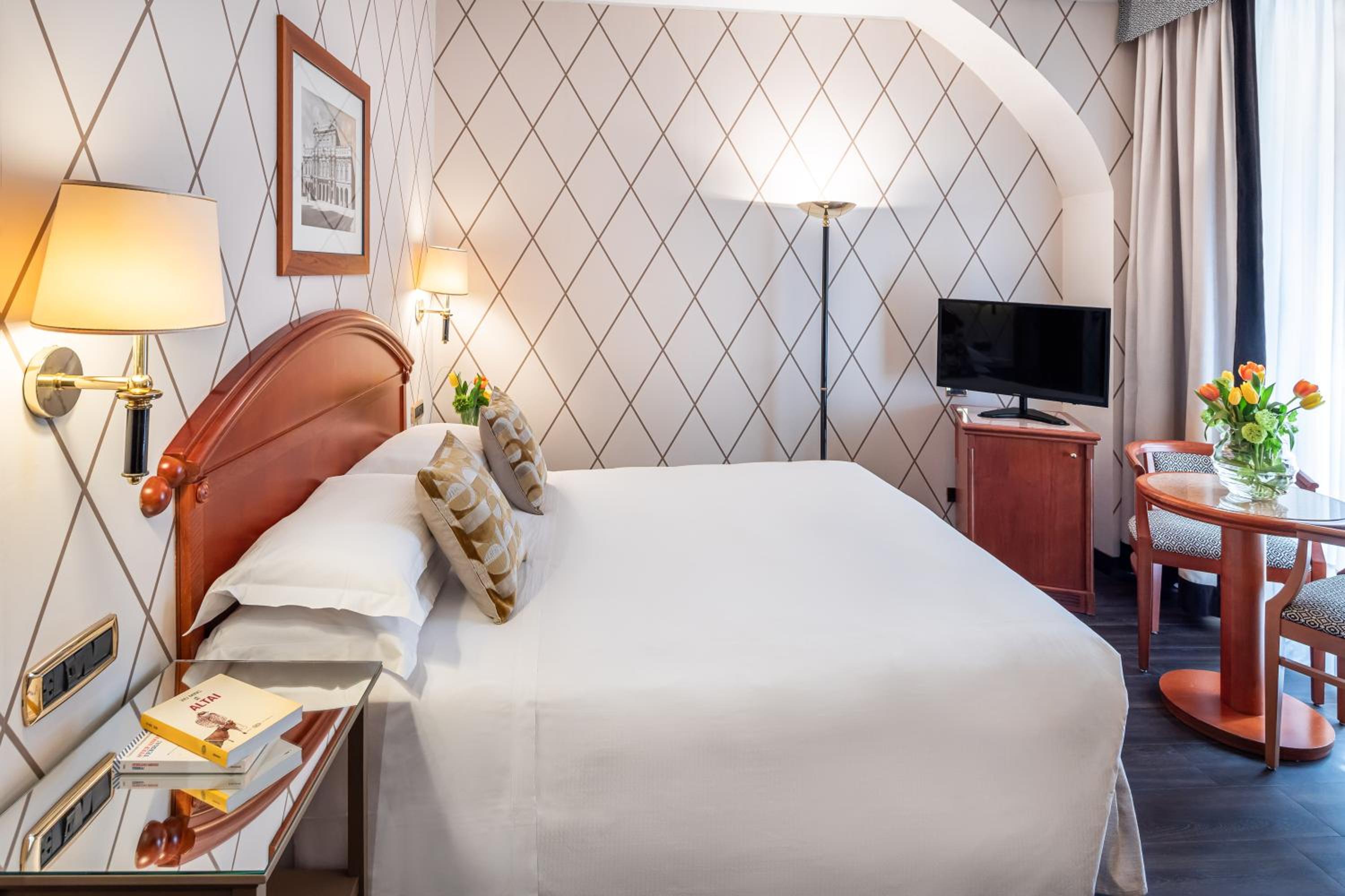Classic Double or Twin Room - Photo 1