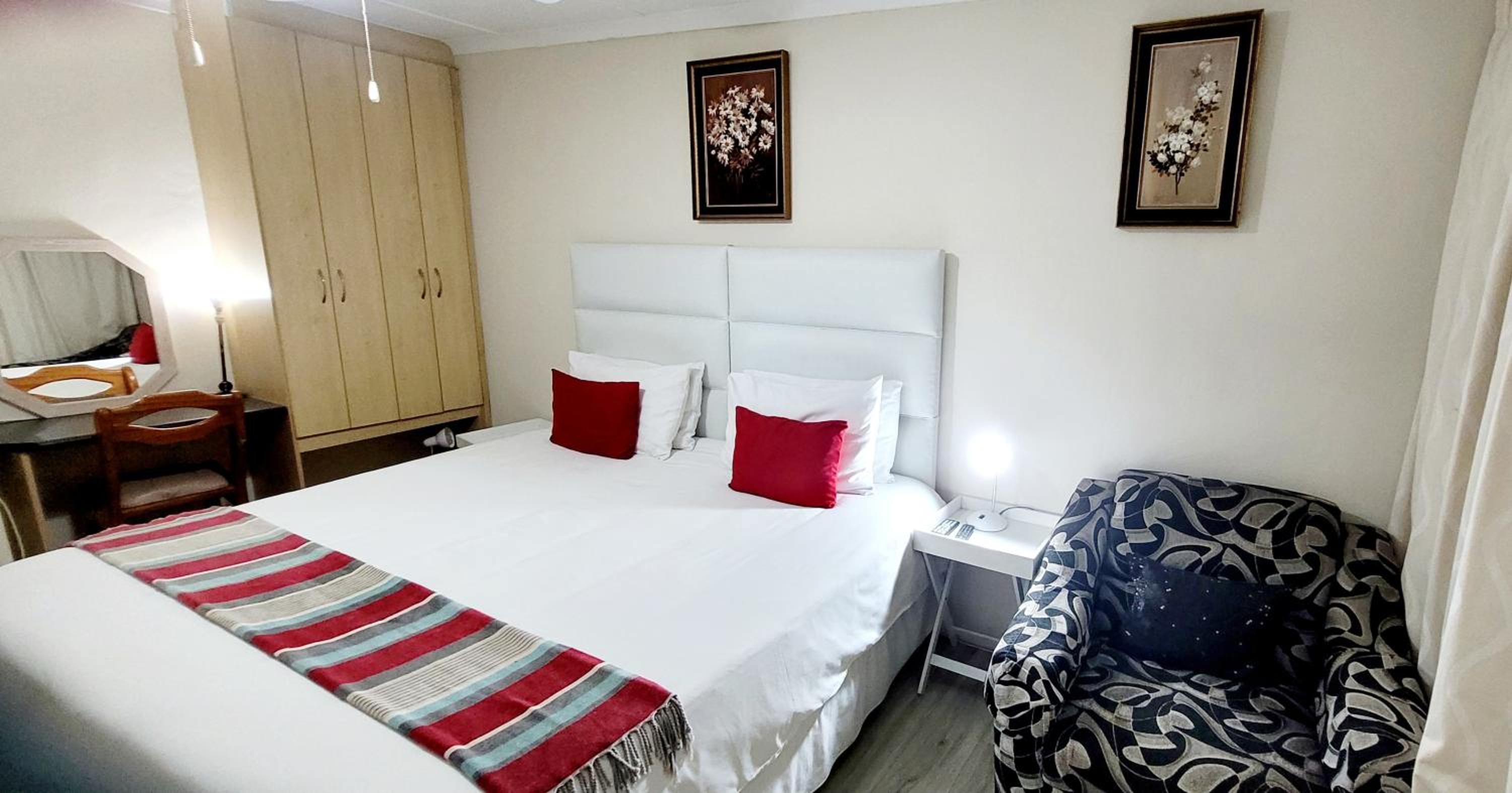 Double or Twin Room photo 1