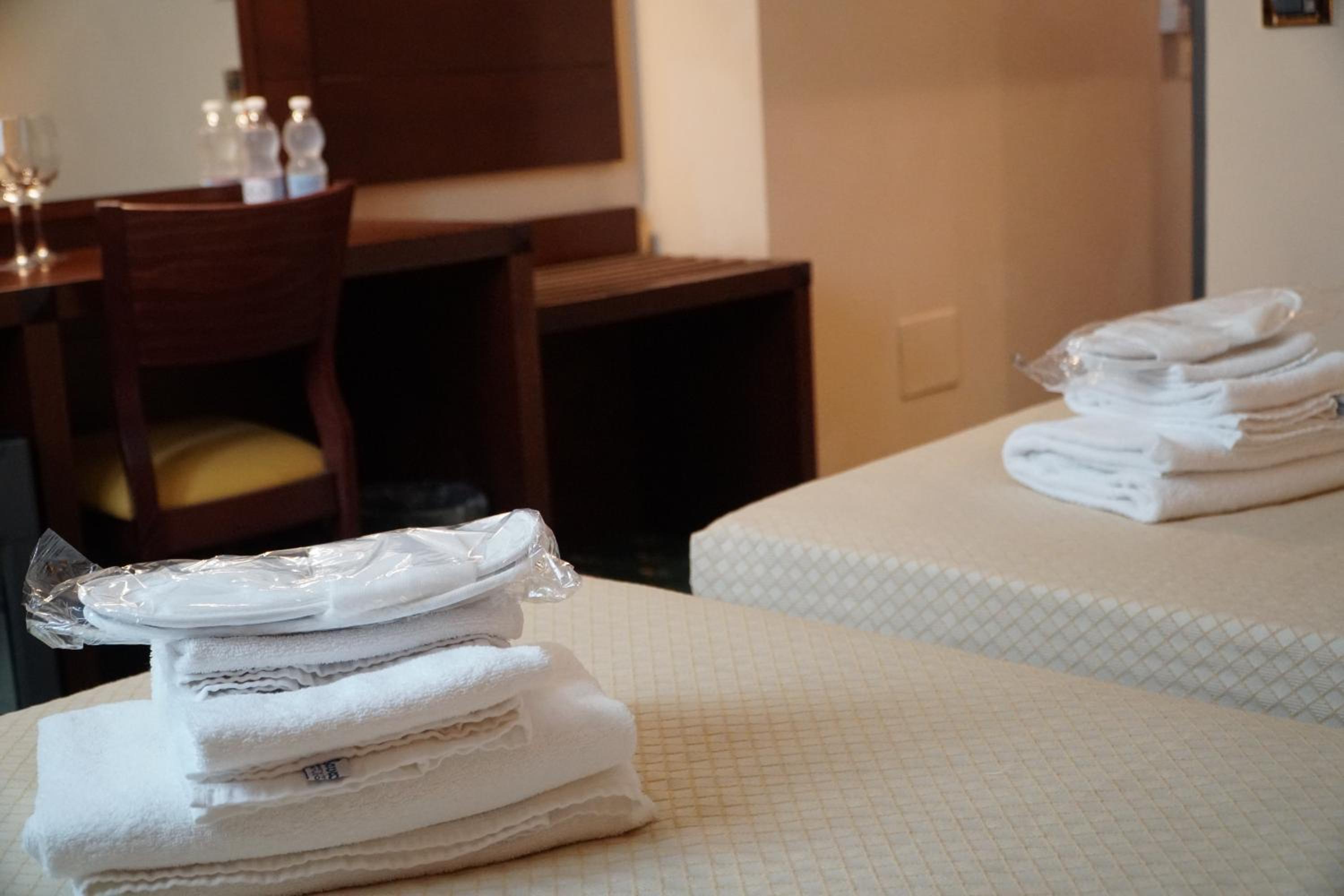 Standard Double or Twin Room photo 1
