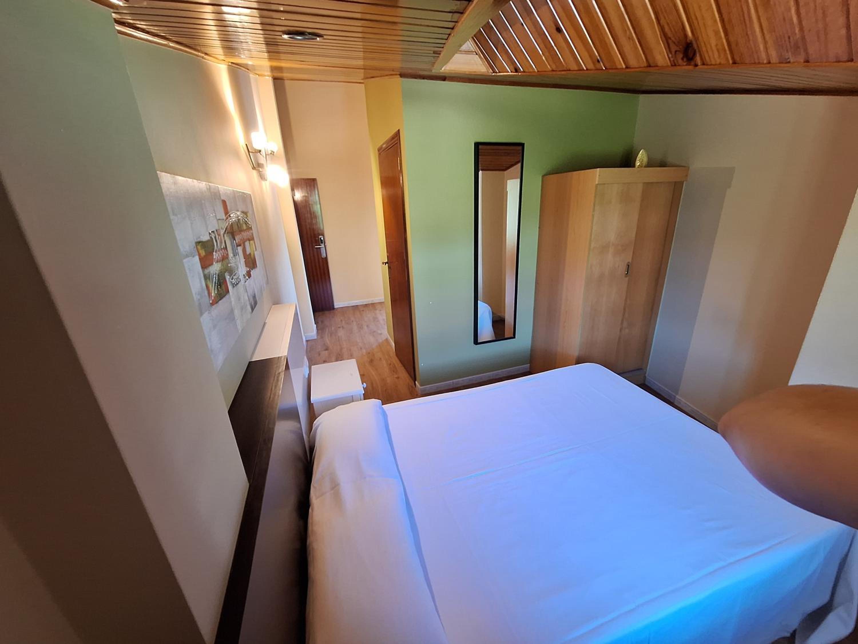 Habitación Triple con Balcón