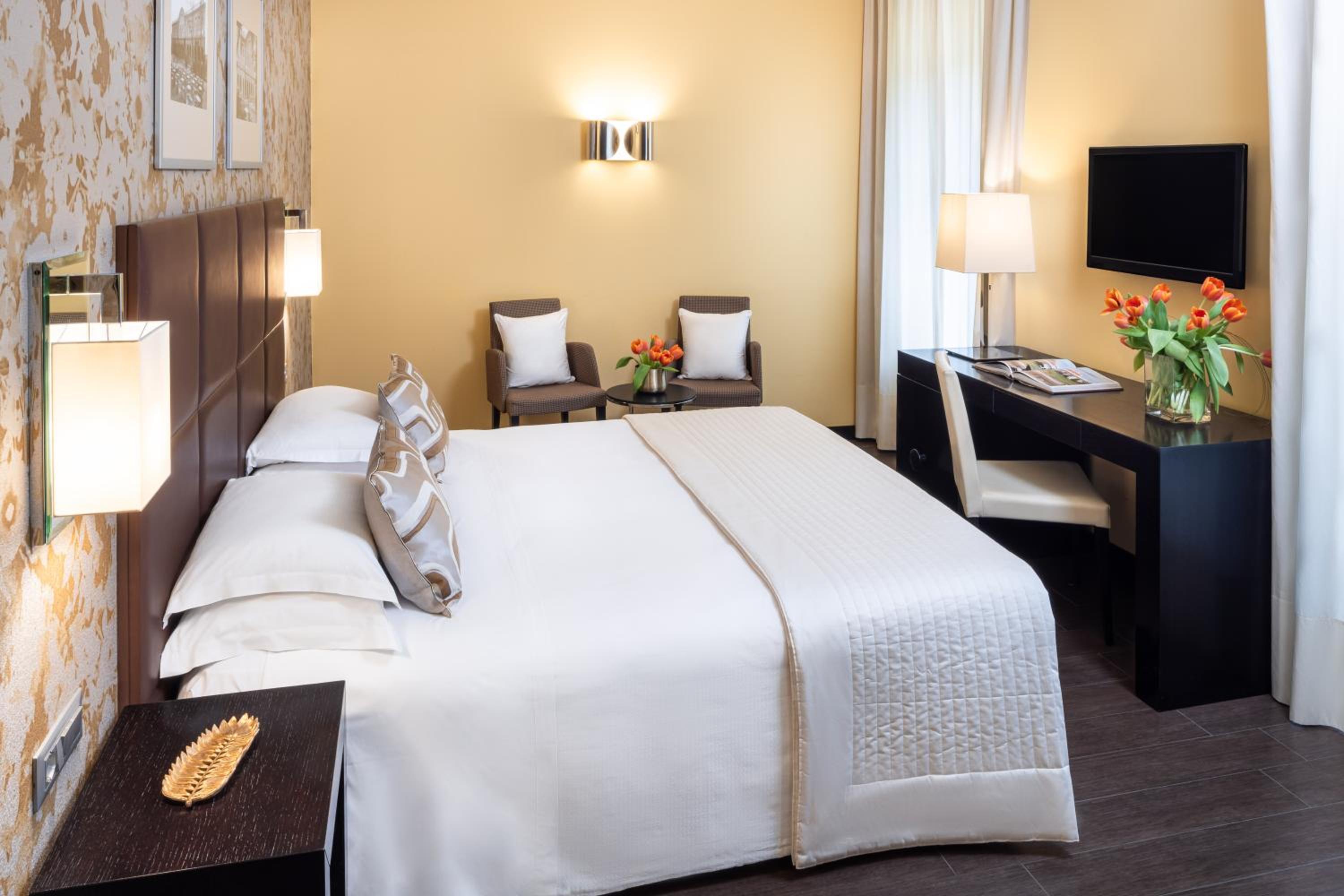 Superior Double or Twin Room - Photo 3