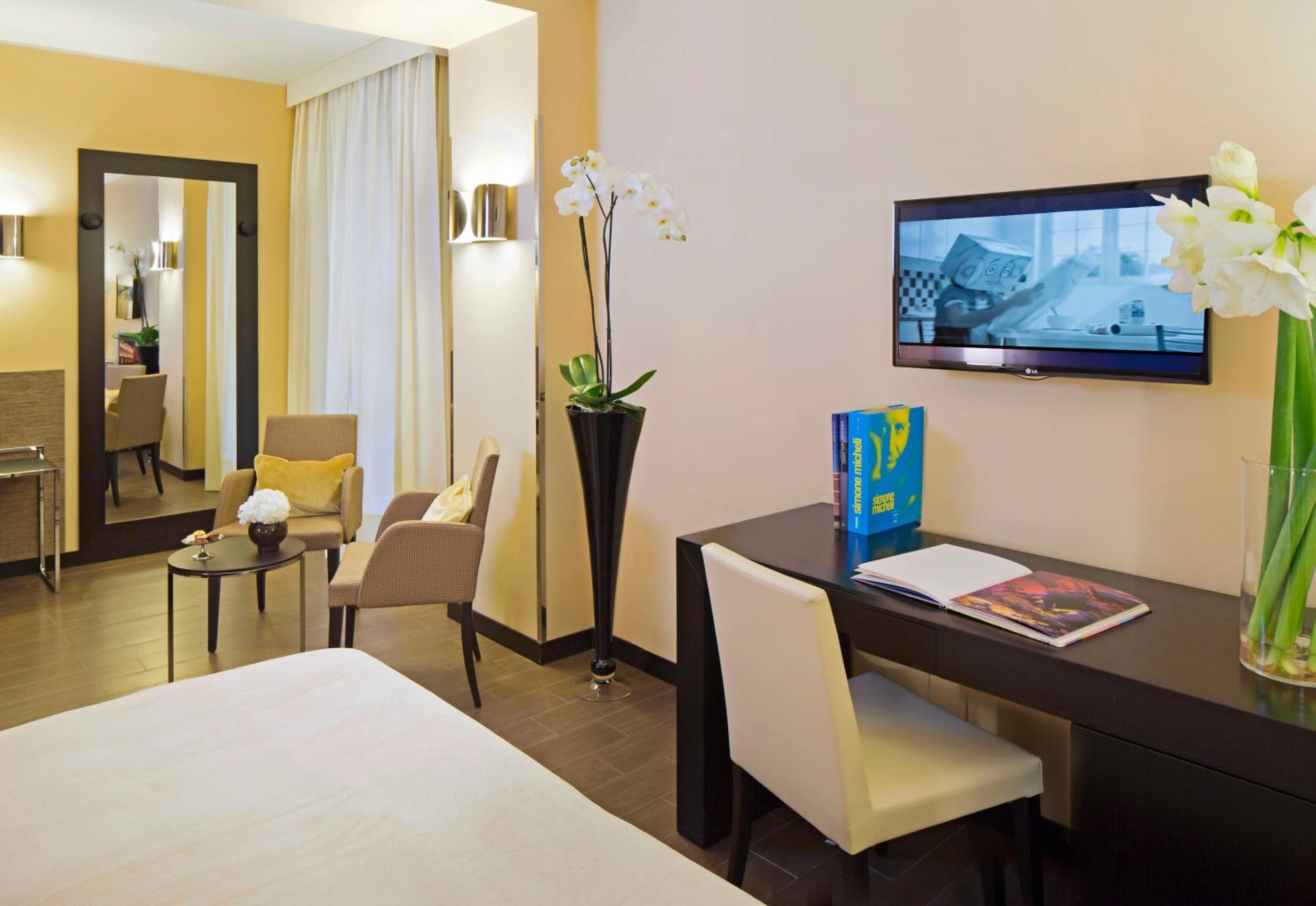 Superior Double or Twin Room - Photo 12