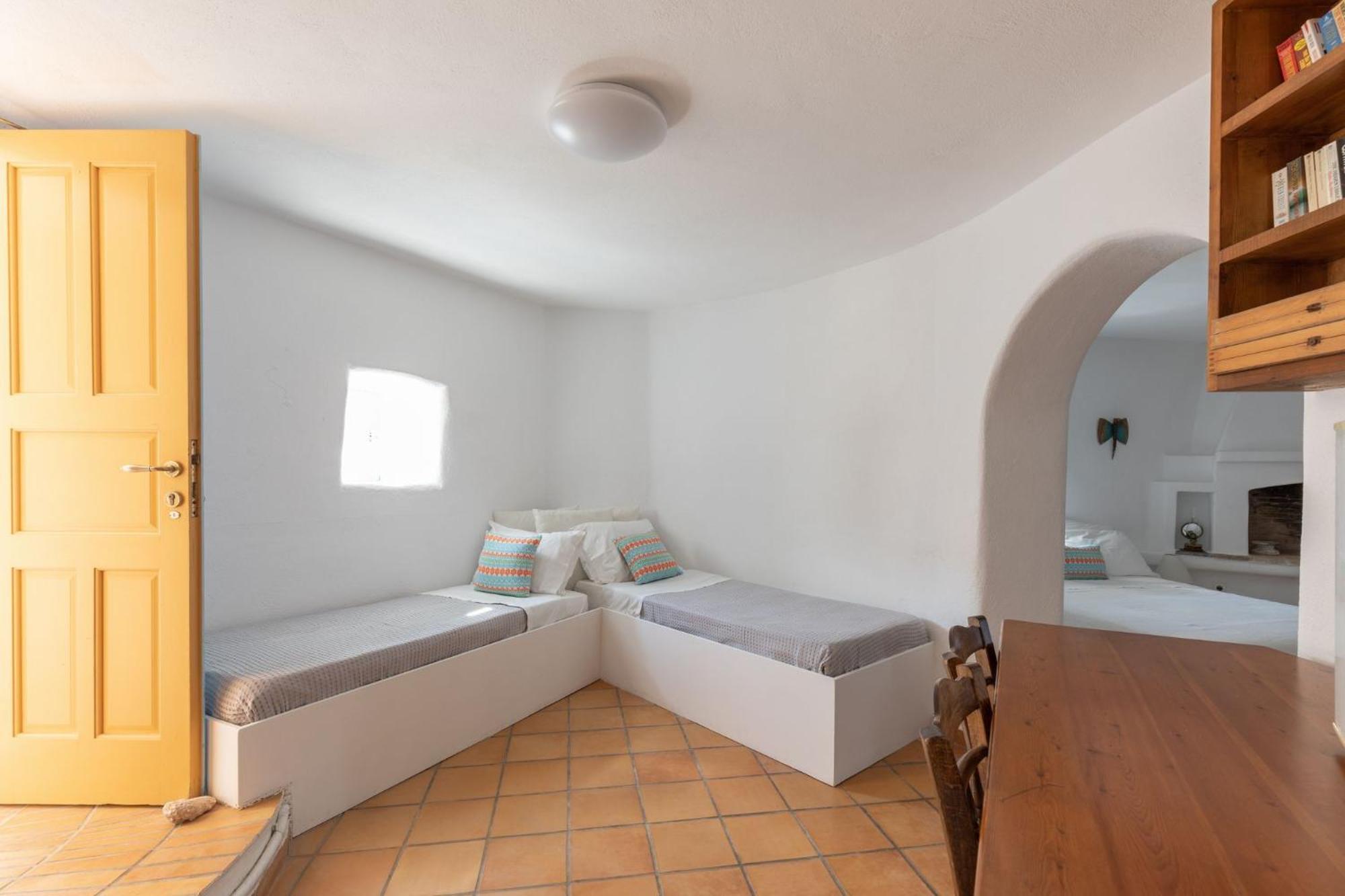 1 Bedroom open plan Suite photo 3