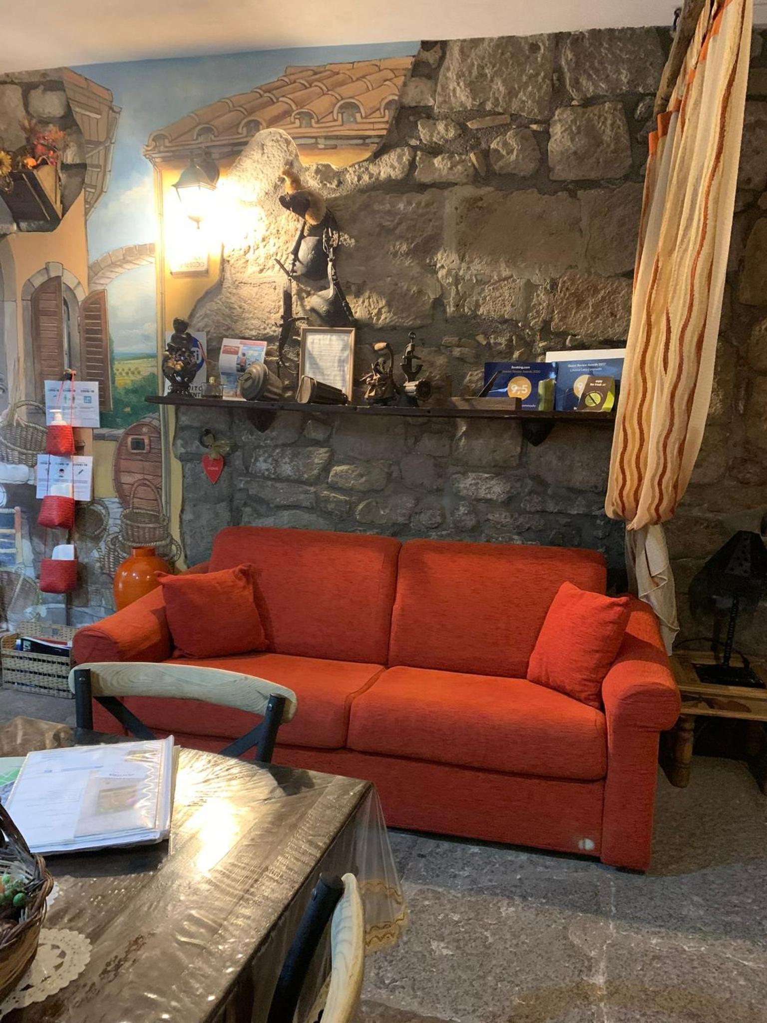 One-Bedroom House - Photo 21