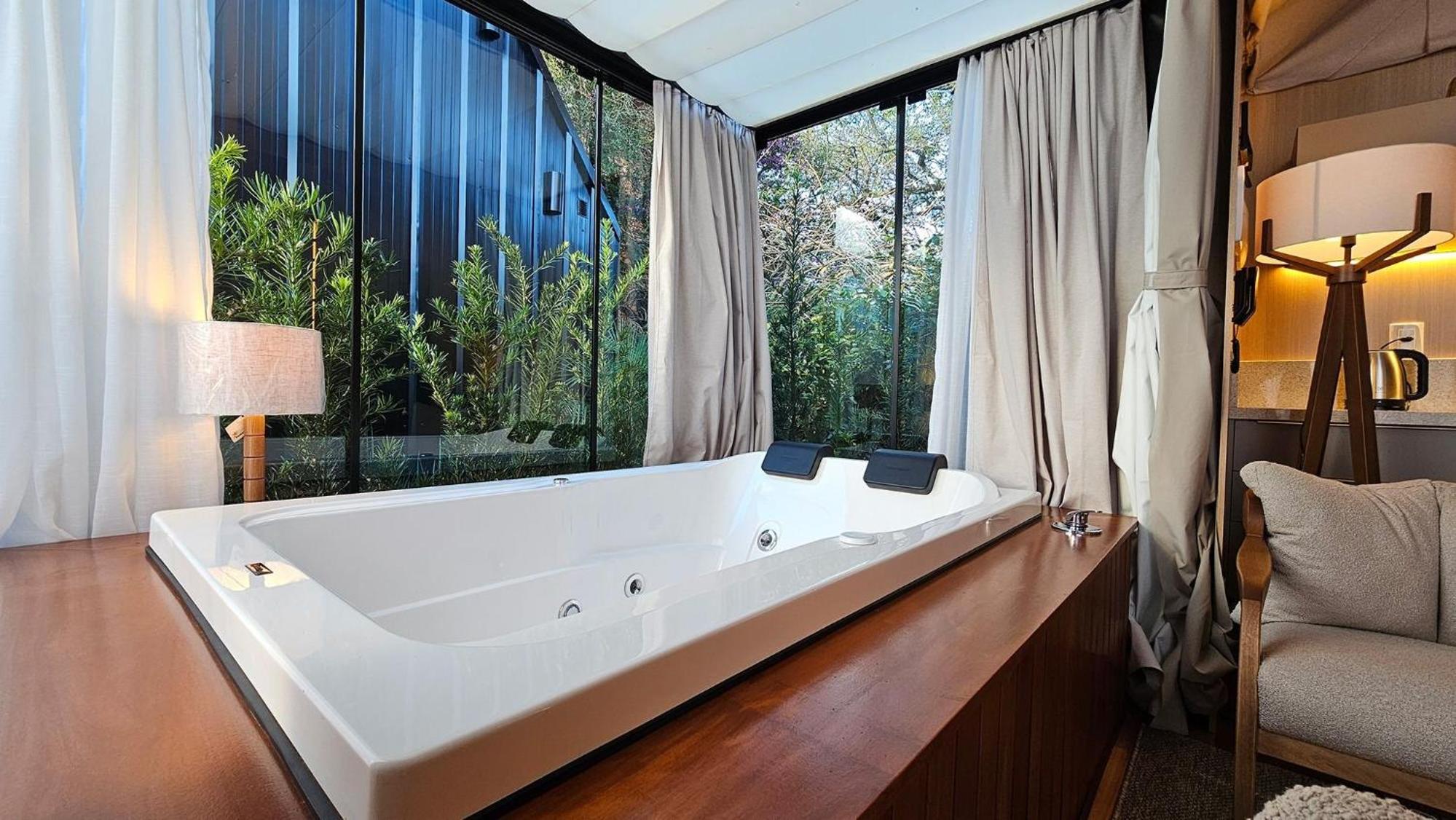 One-Bedroom Bungalow photo 3