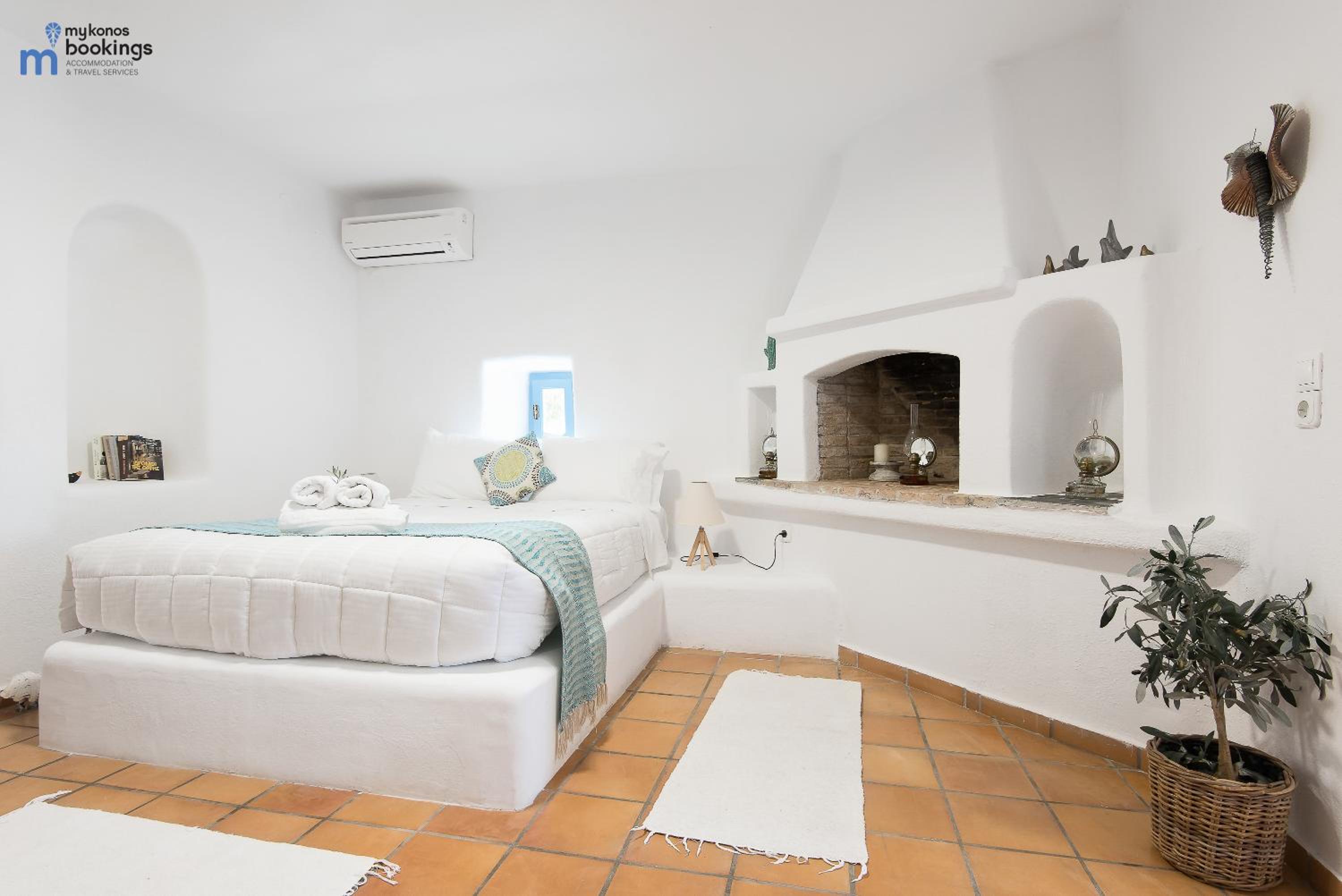 1 Bedroom open plan Suite photo 2