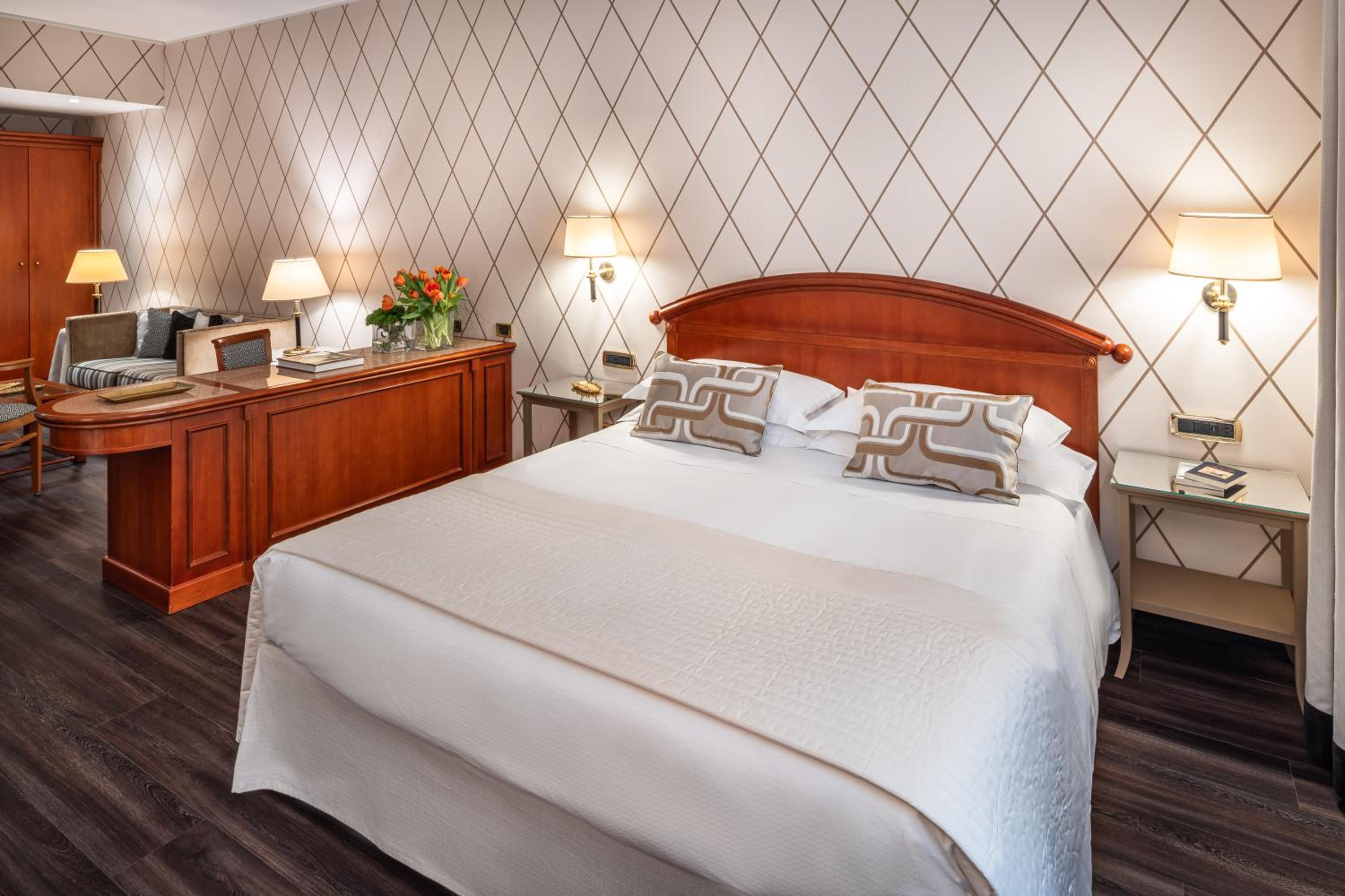 Junior Suite - Photo 9