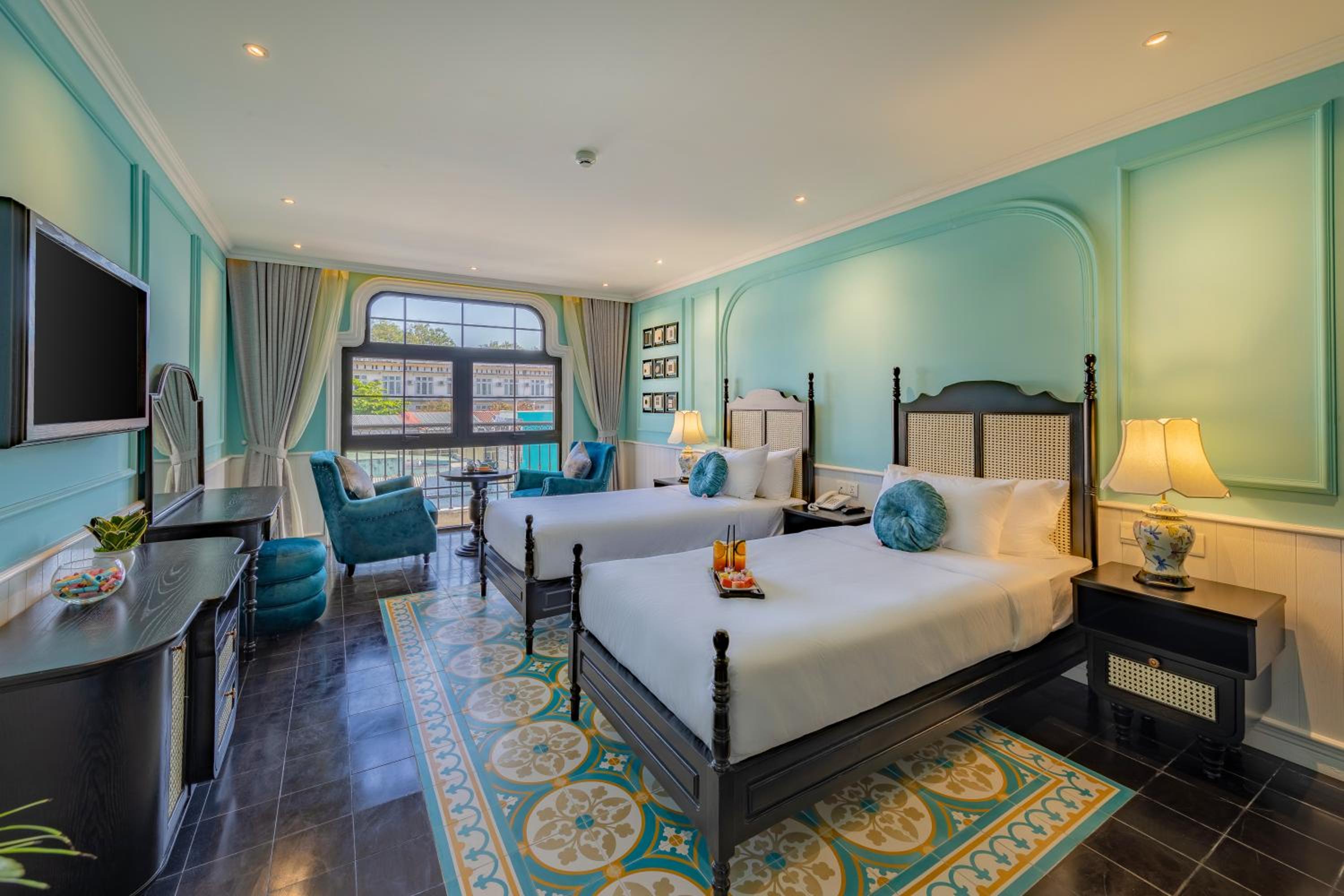 Twin Room with Bath