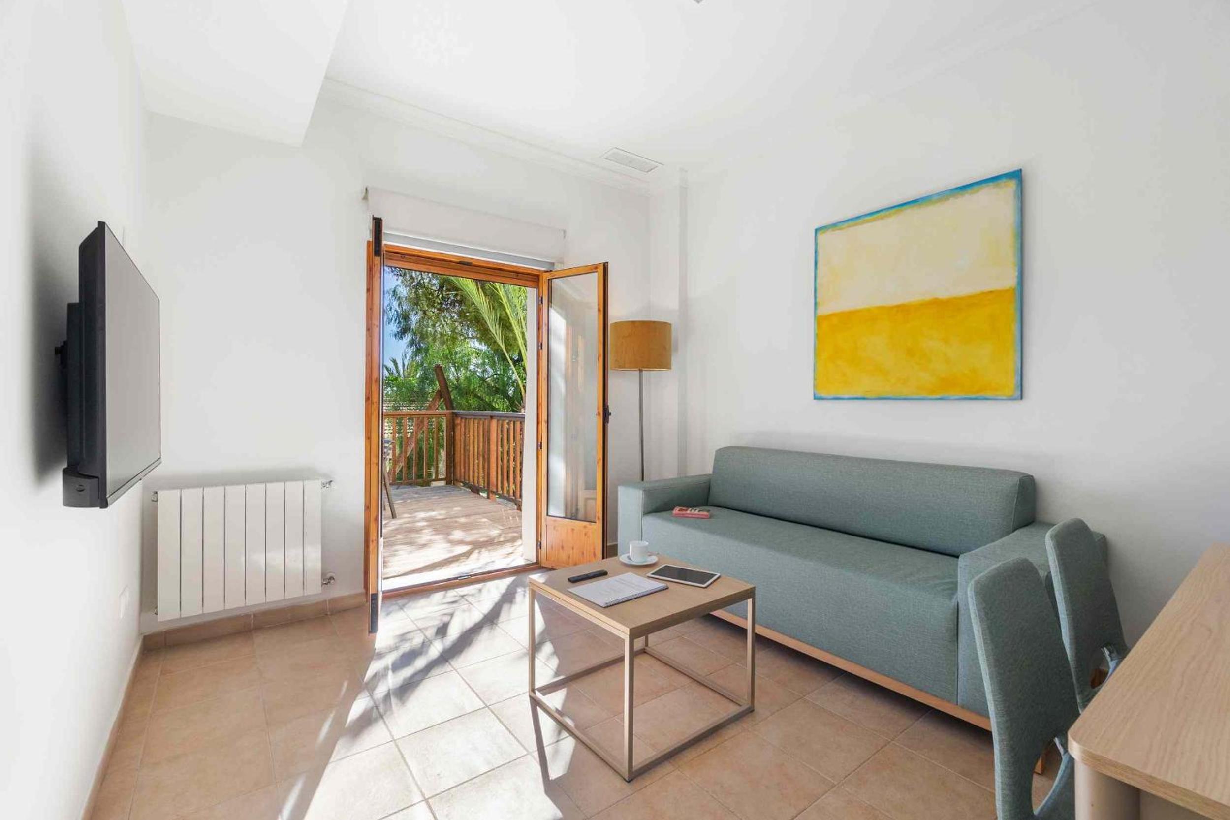 Three-Bedroom Apartment (6 Adults) photo 3