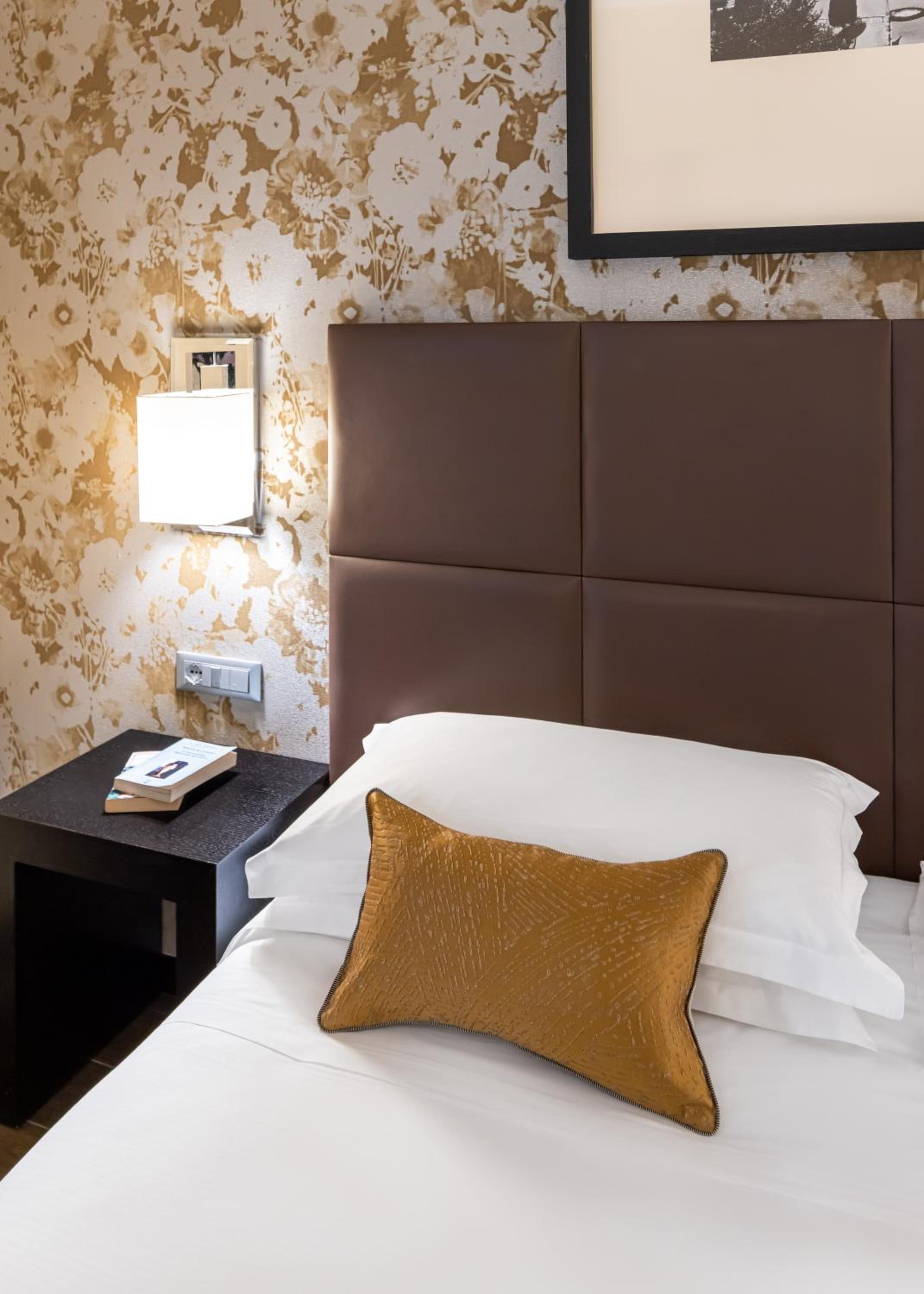 Classic Triple Room - Photo 6