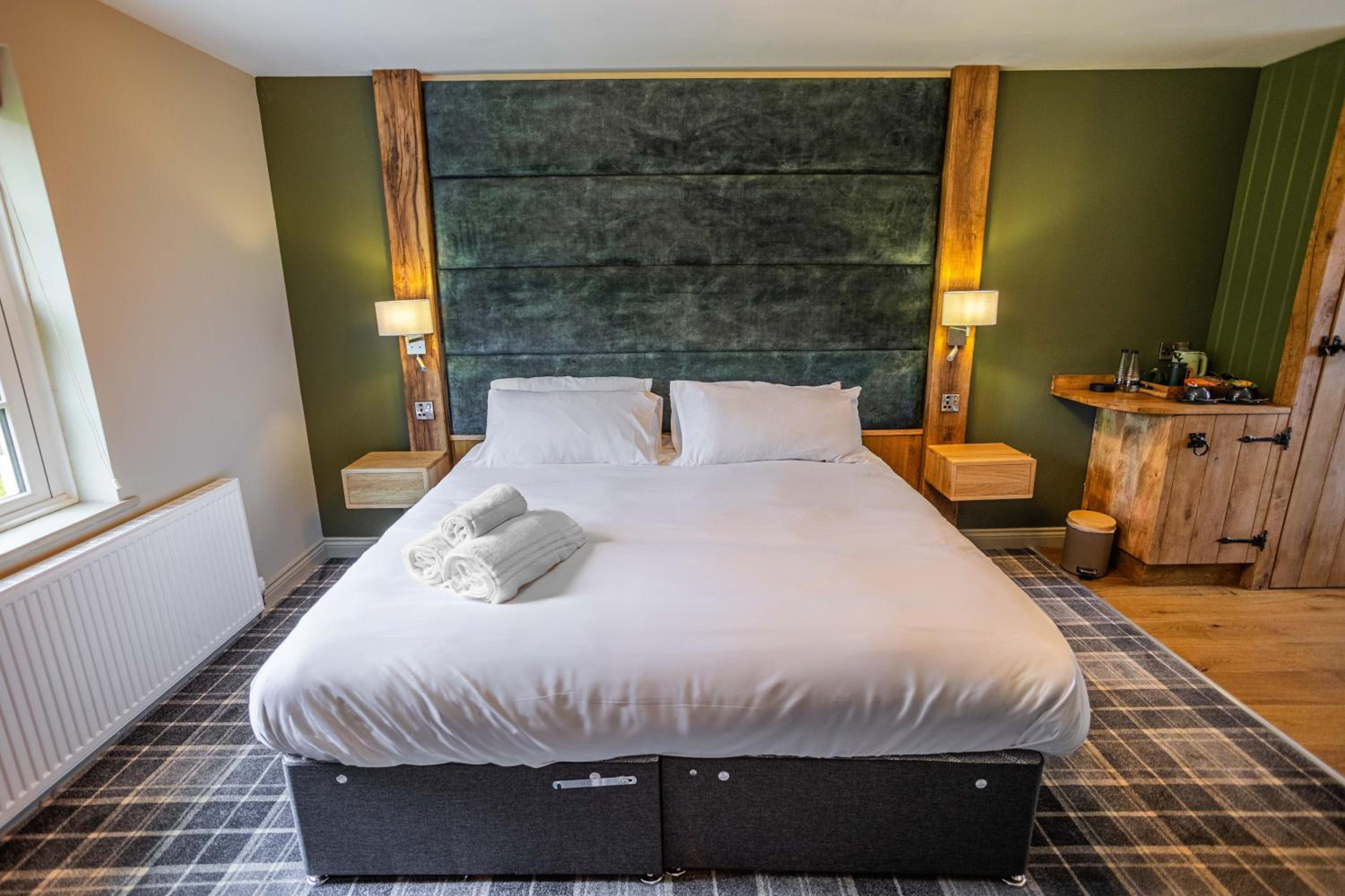 Deluxe Twin Room - Photo 12