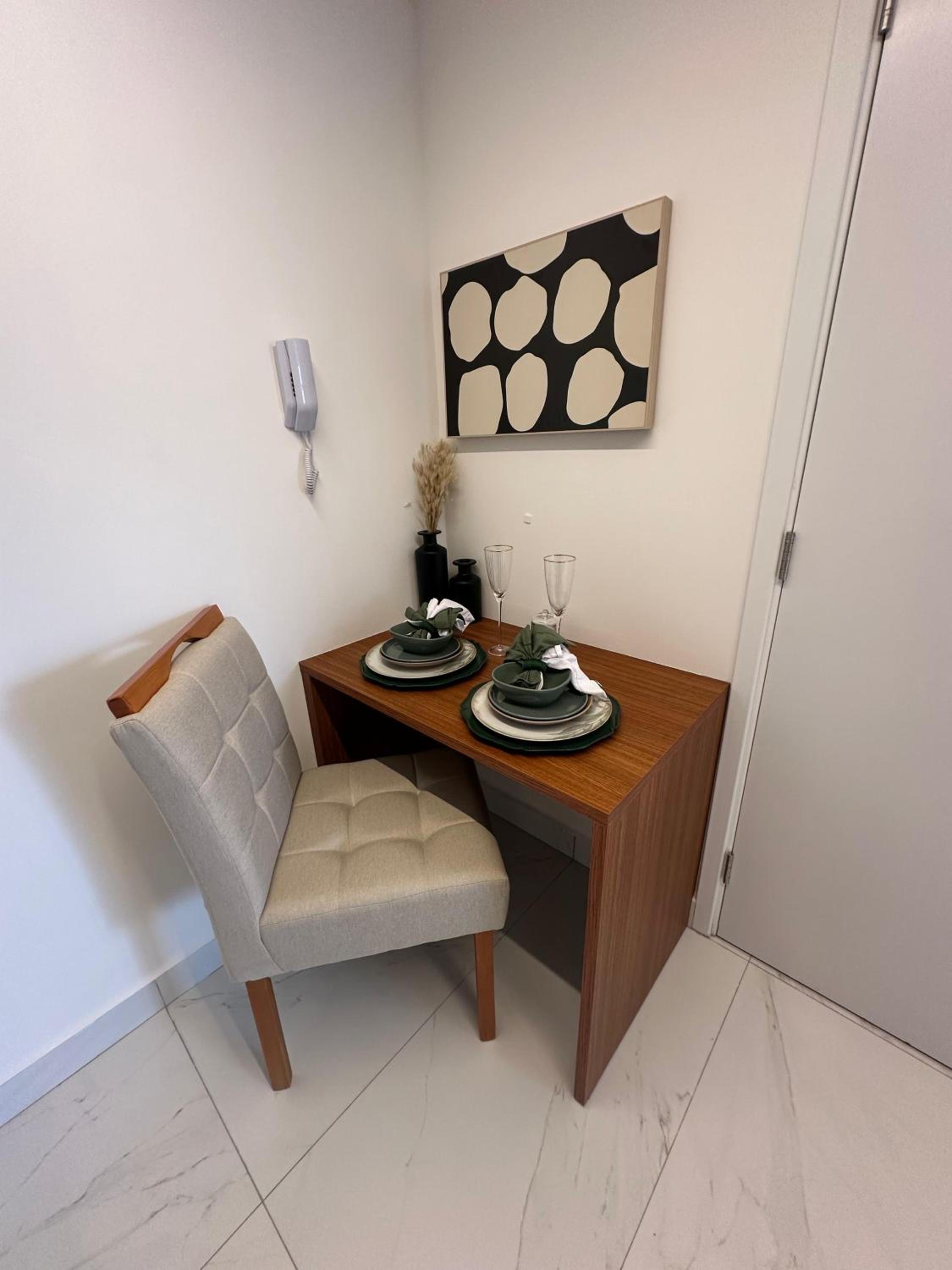 One-Bedroom Apartment With City View photo 2