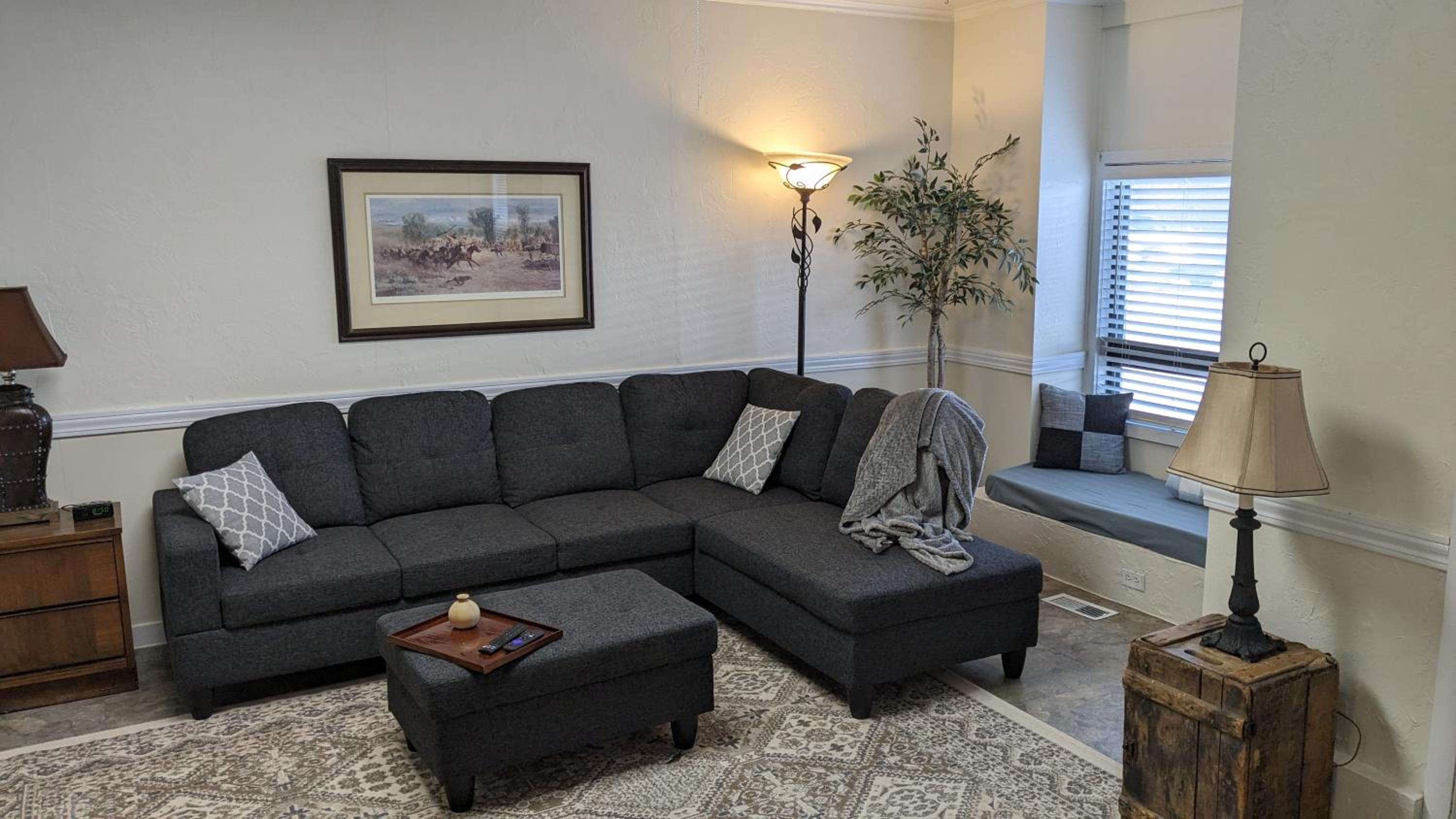 Three-Bedroom Apartment photo 2